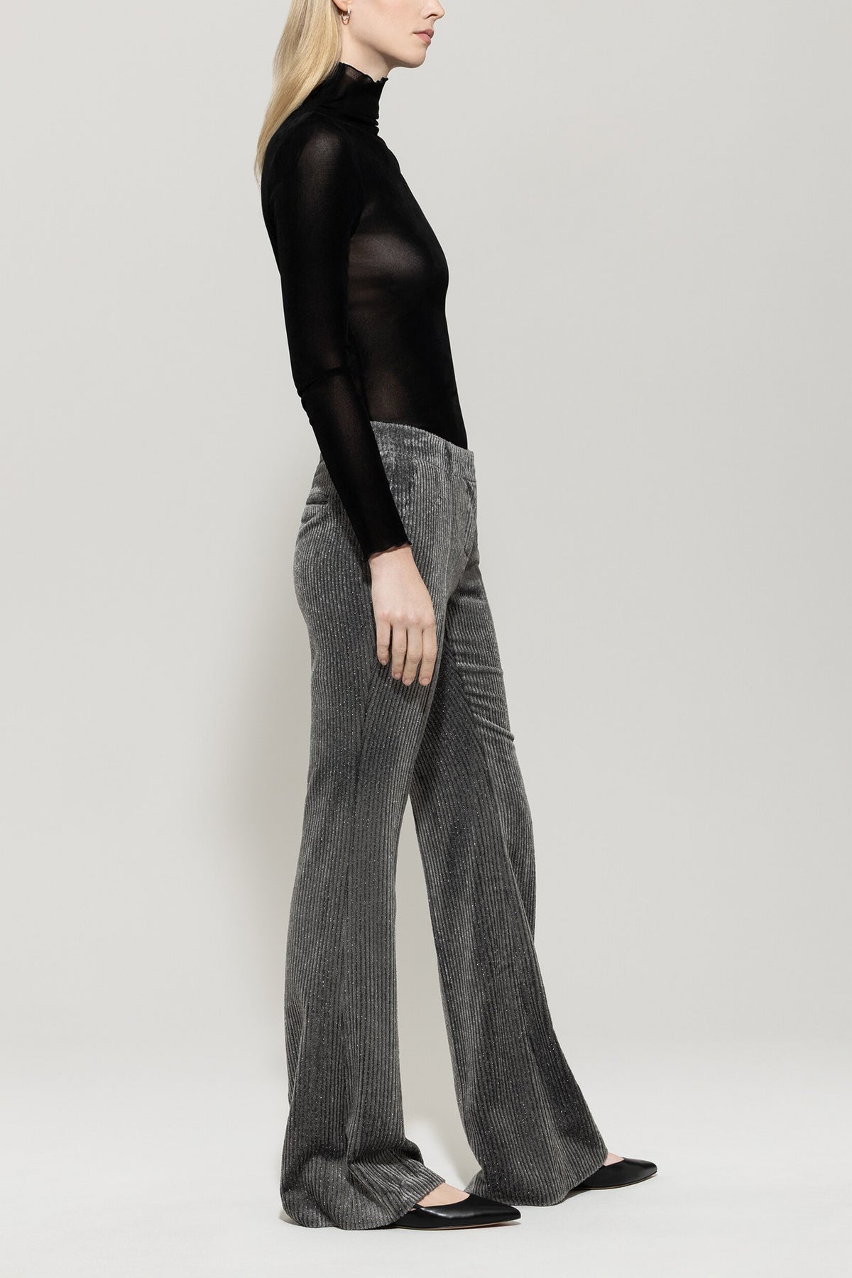 Flared-Glitzer-Cord-Pants