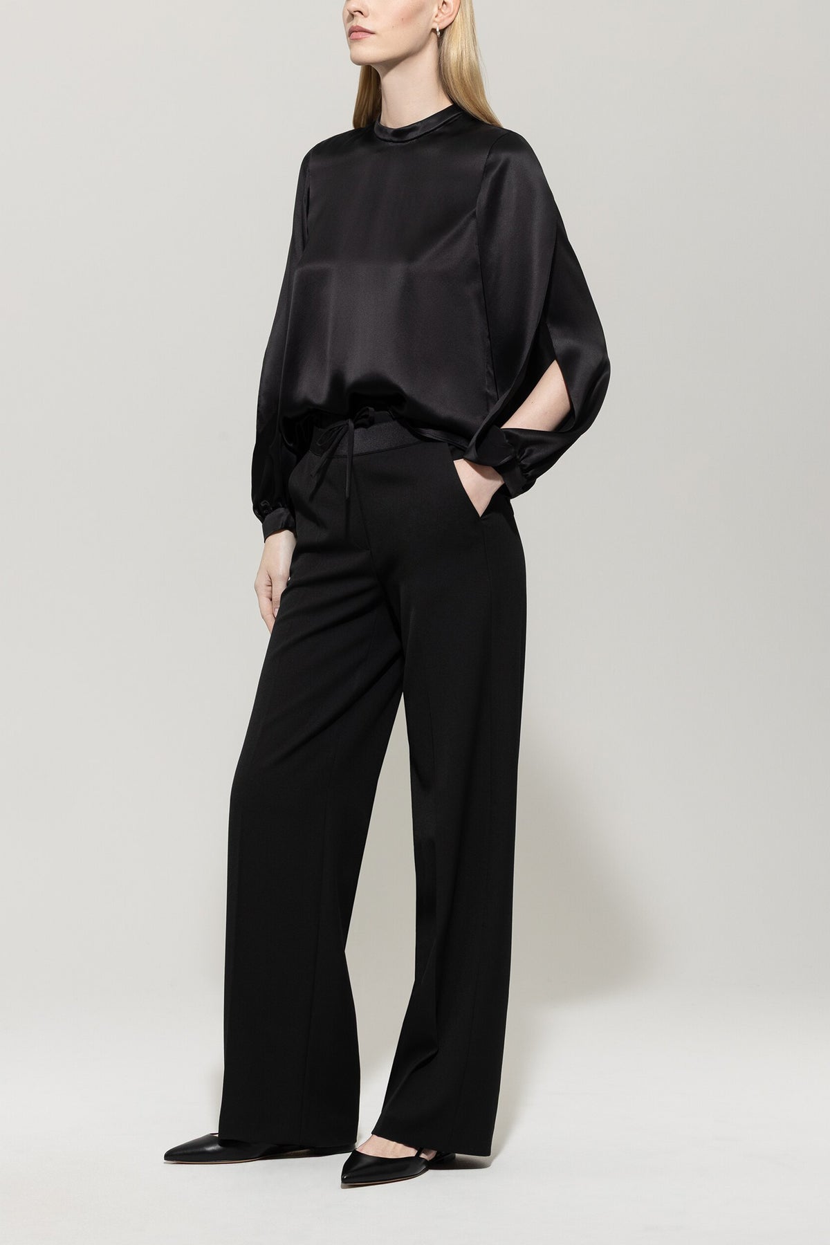 Seidenbluse mit offenen Ärmeln