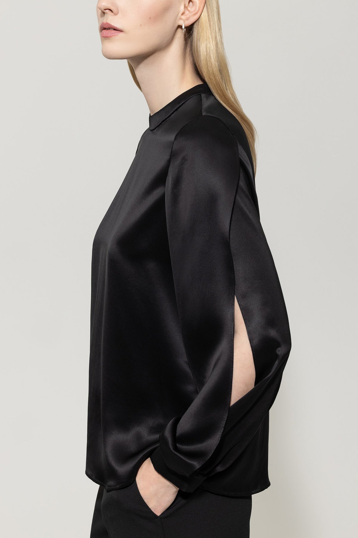Seidenbluse mit offenen Ärmeln
