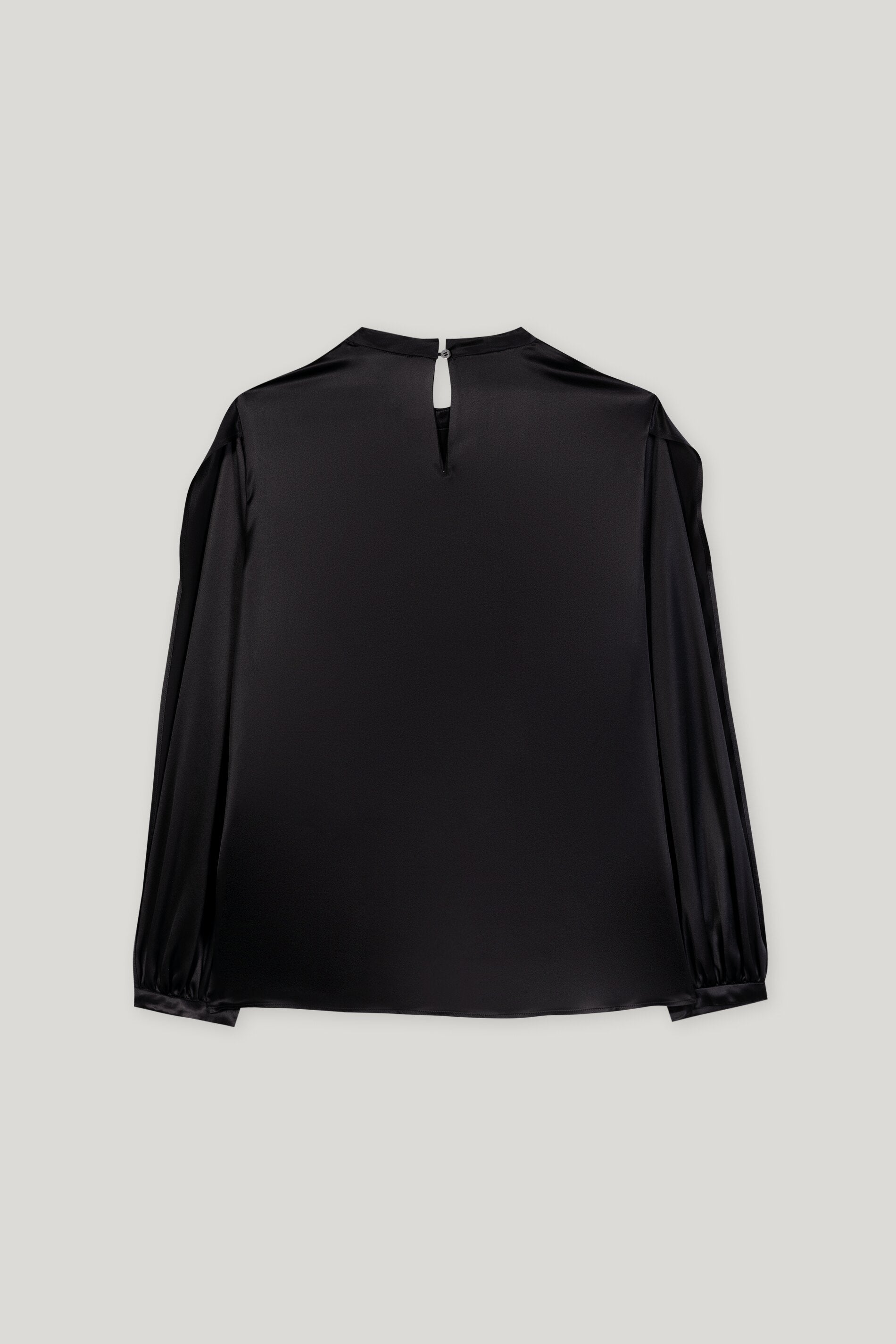 Seidenbluse mit offenen Ärmeln