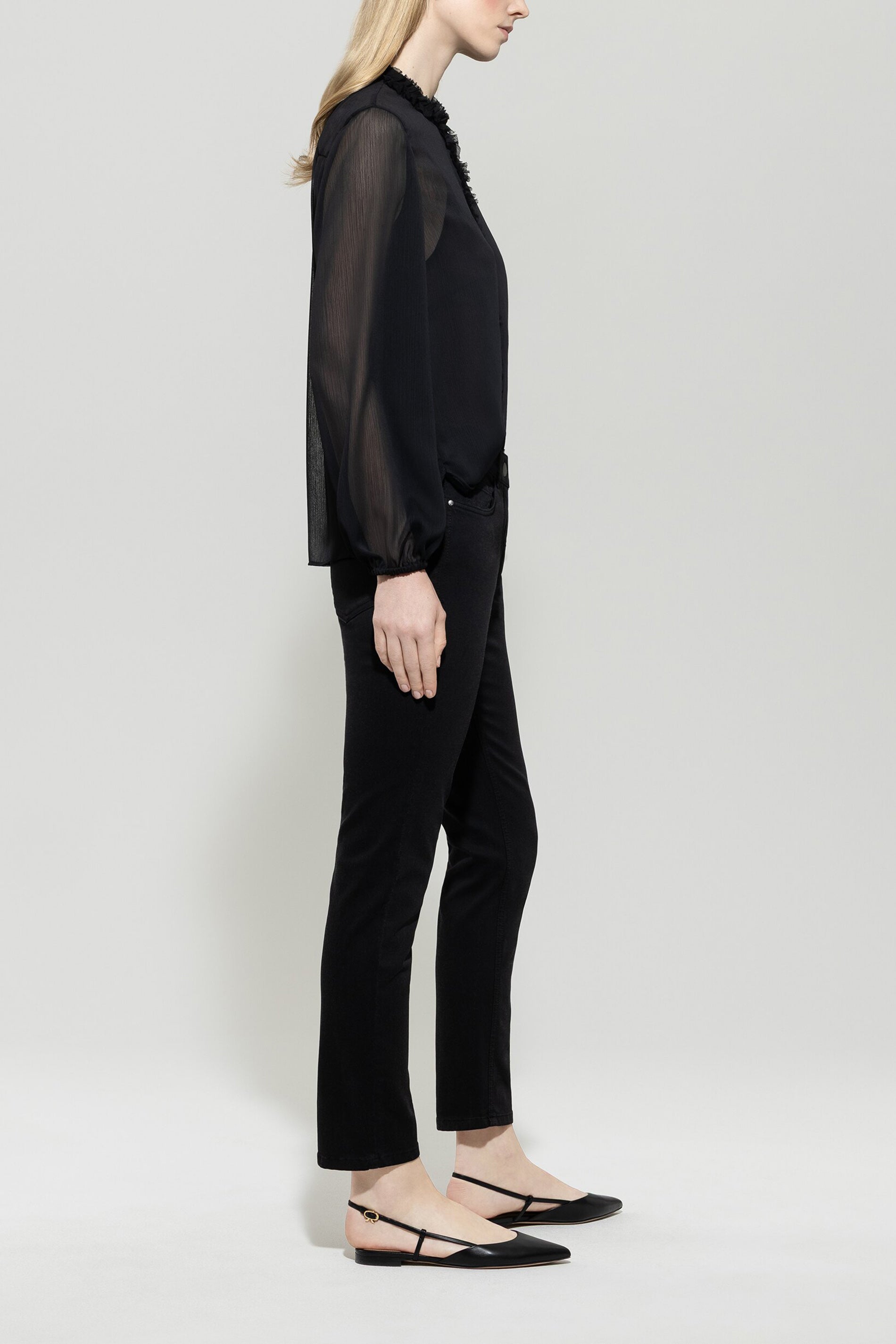 Tapered-Twill-Denim