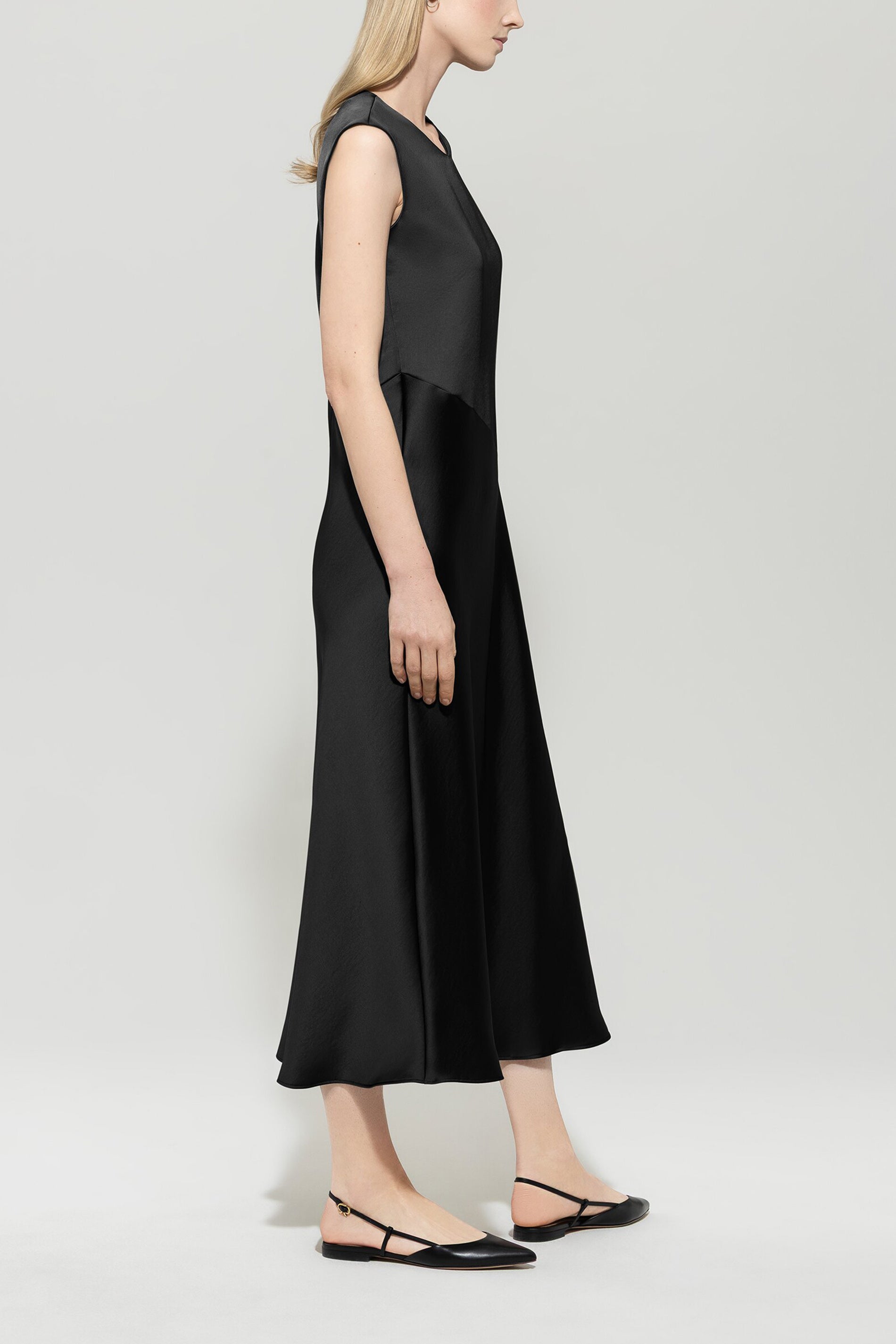 Shiftdress mit Cut-out-Detail