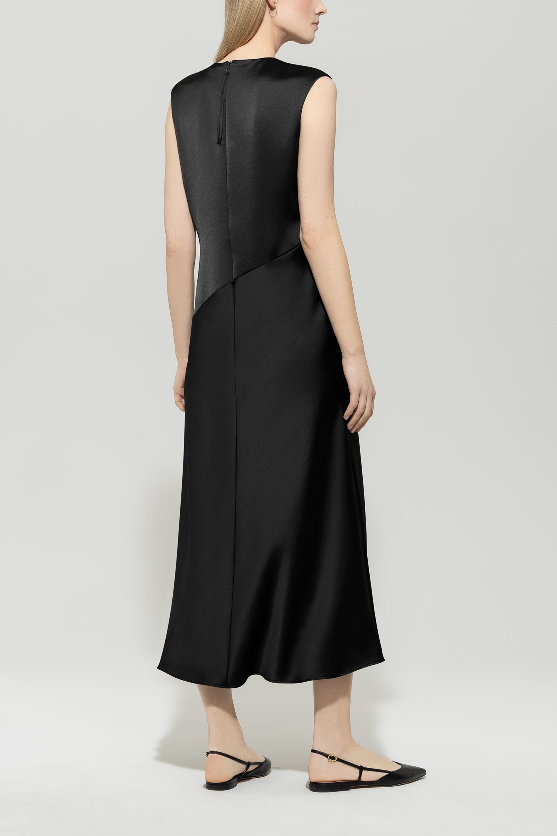 Shiftdress mit Cut-out-Detail