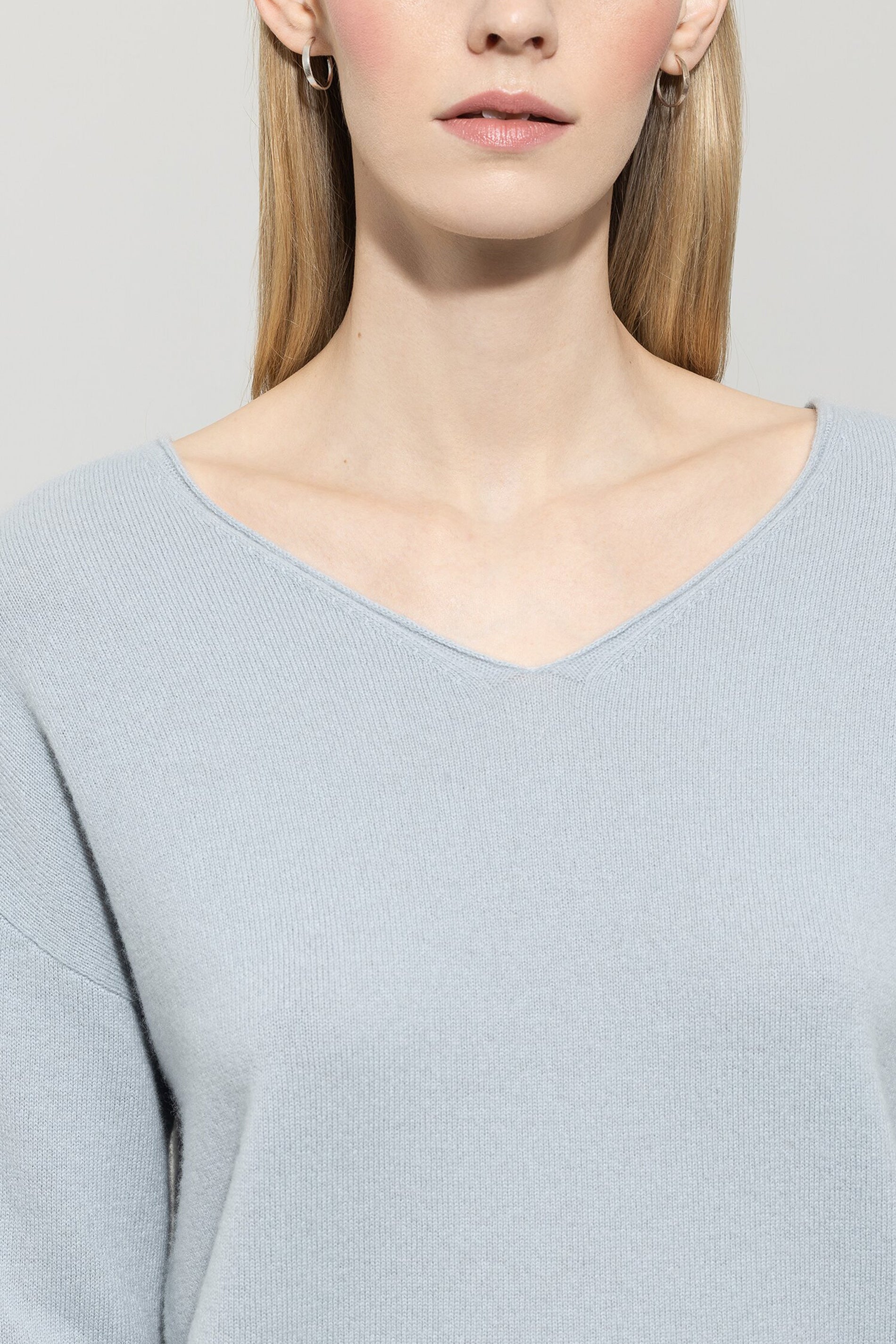 V-Pullover aus Kaschmir-Mix