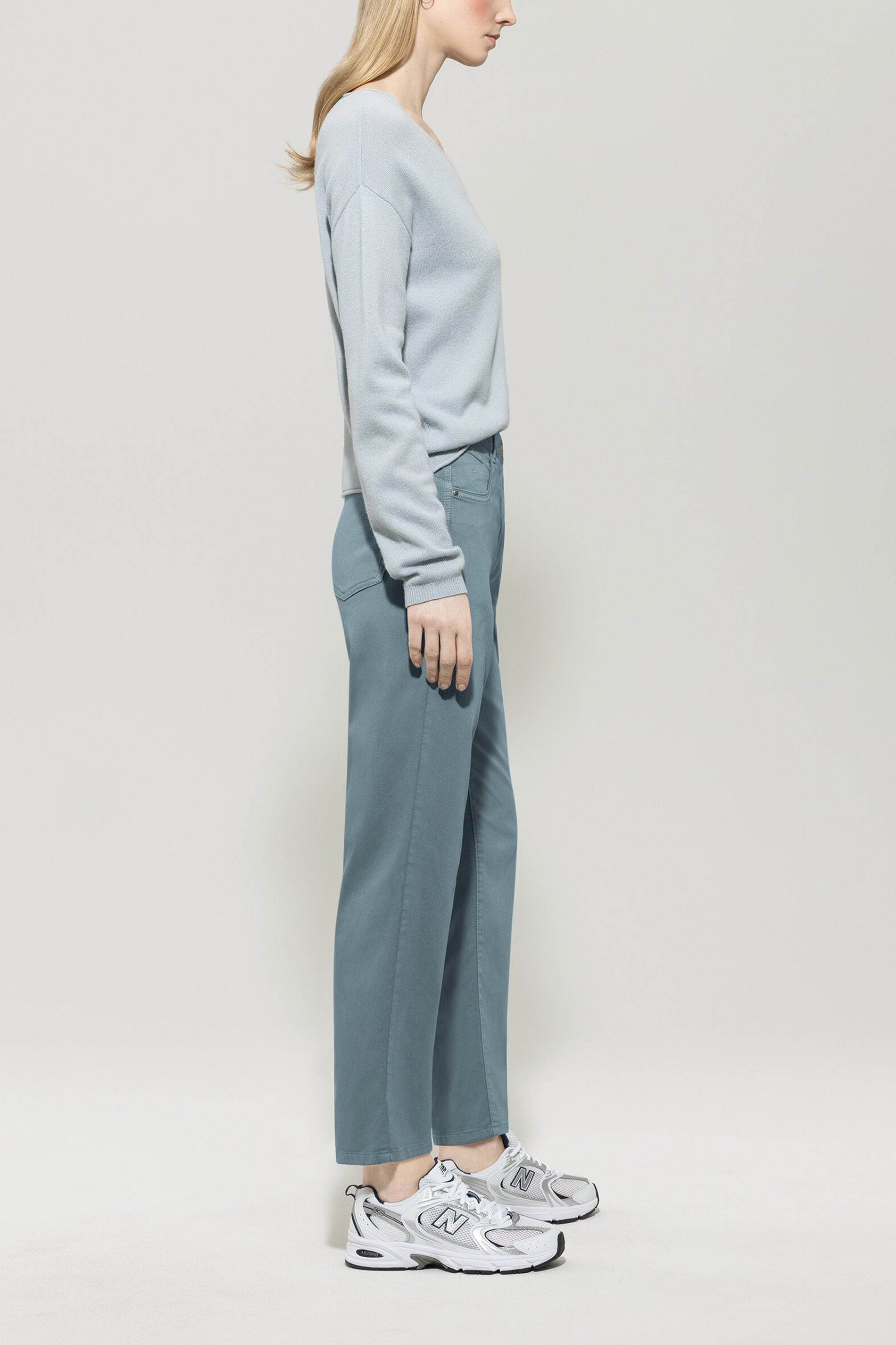 High-Stretch-Tapered-Denim