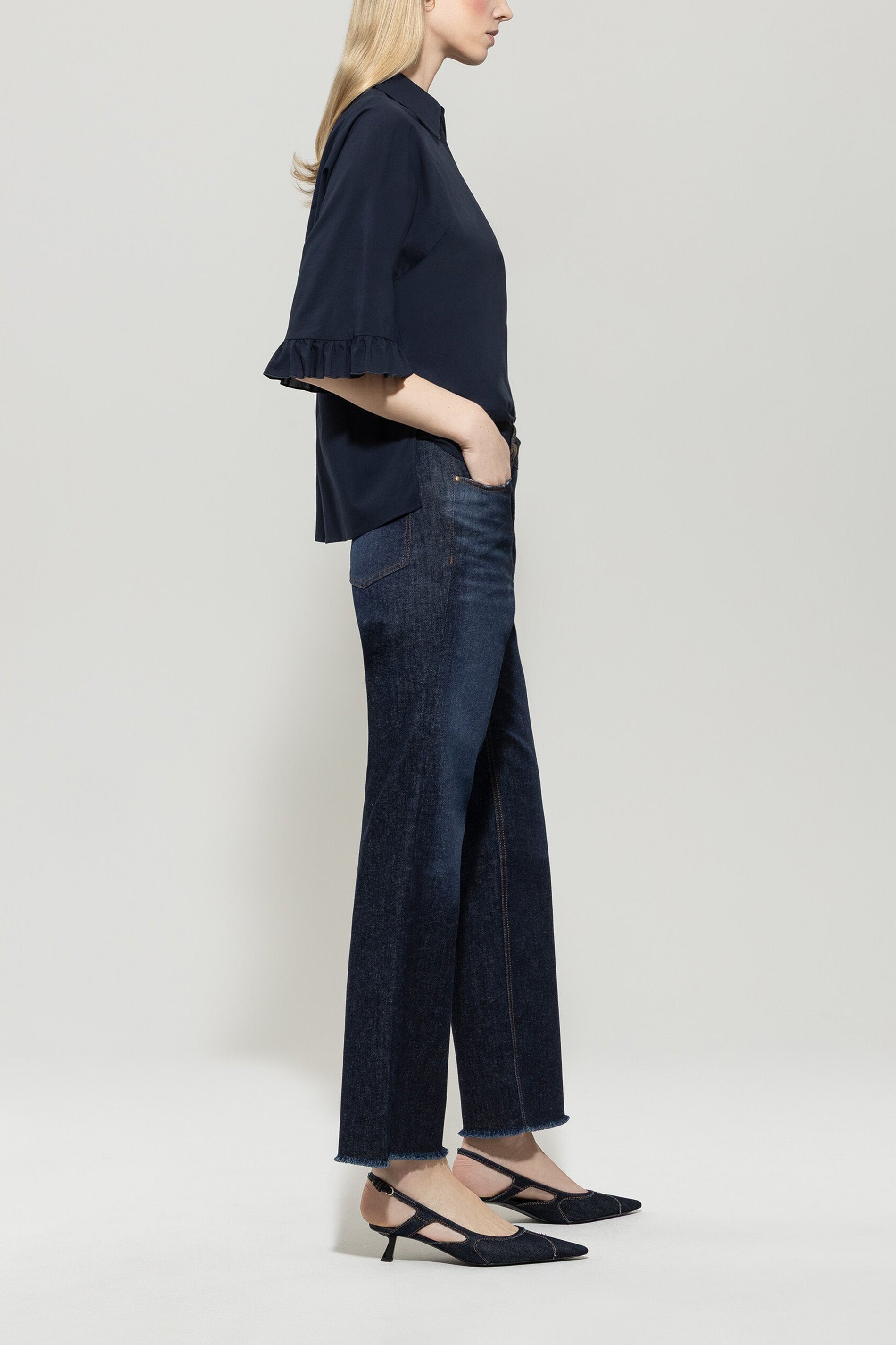 Straightleg-Blue-Denim