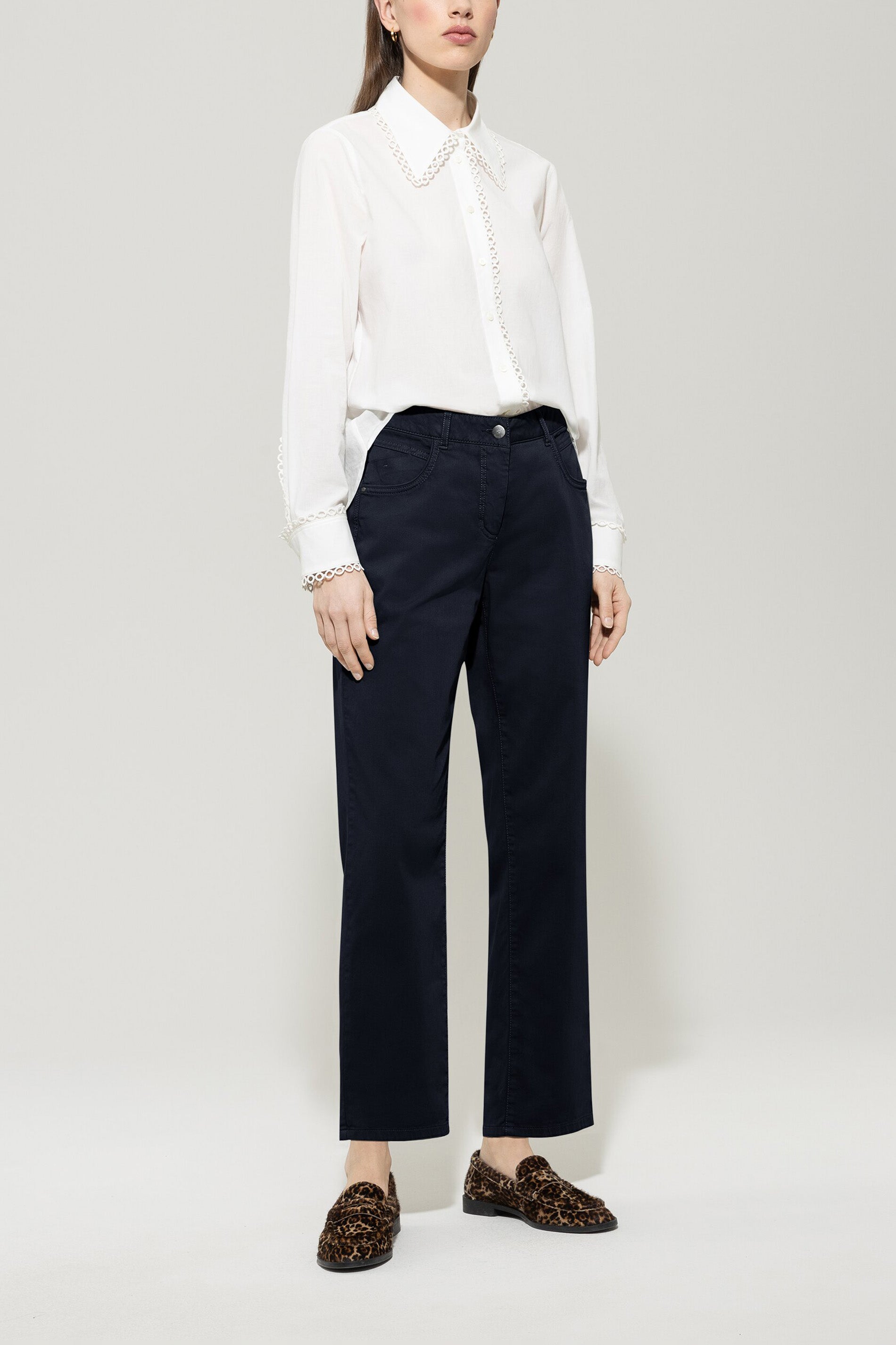High-Stretch-Tapered-Denim