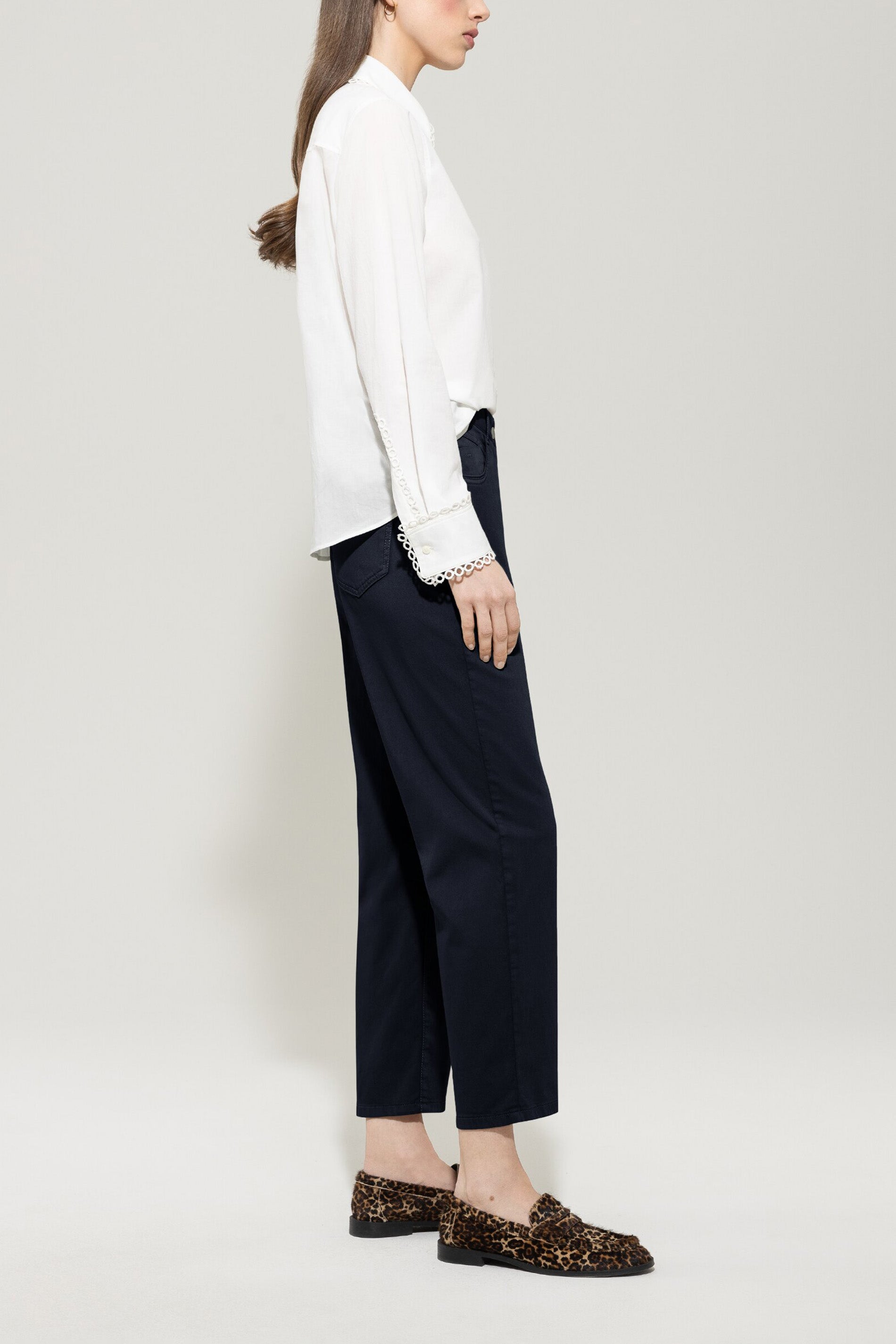 High-Stretch-Tapered-Denim