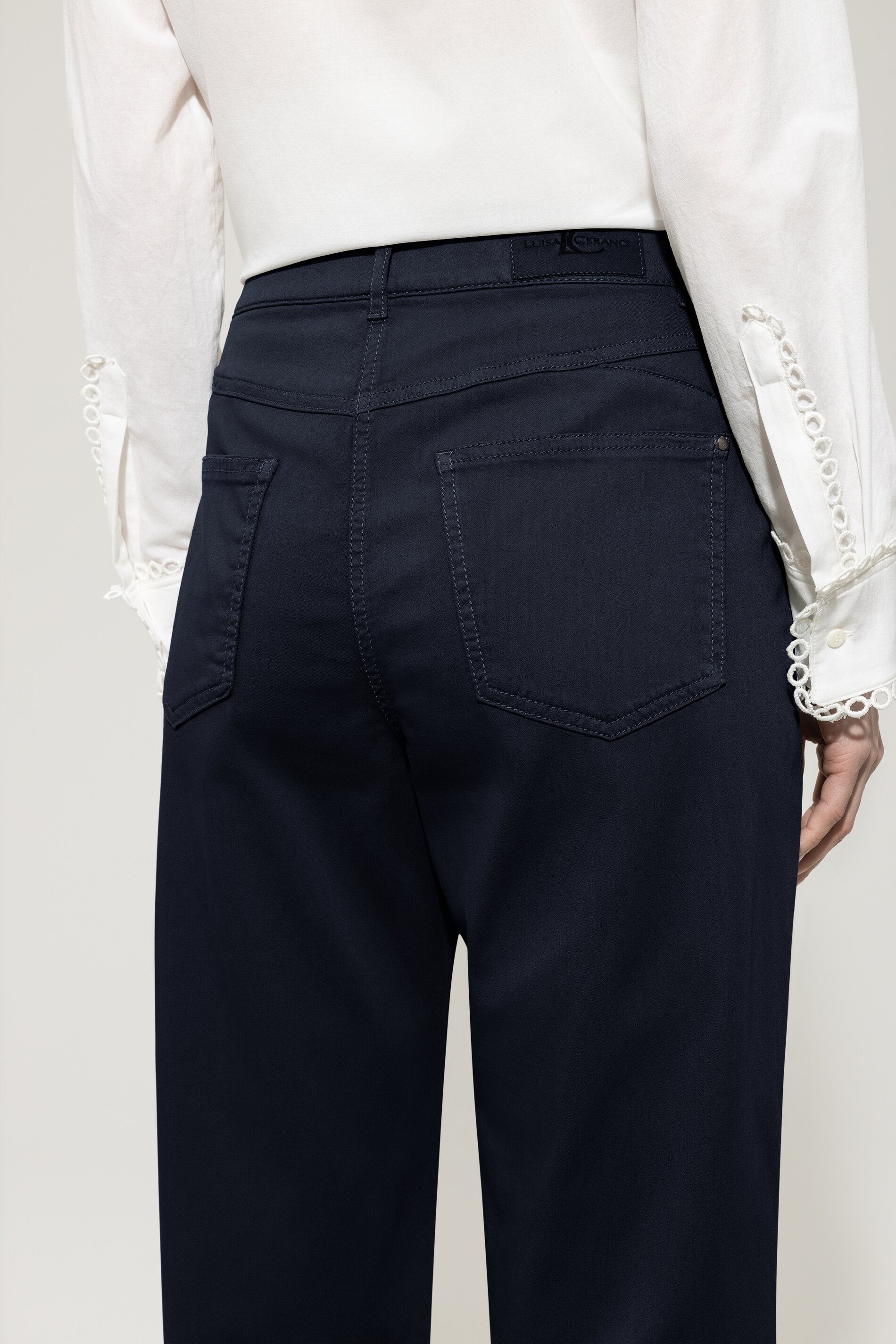 High-Stretch-Tapered-Denim