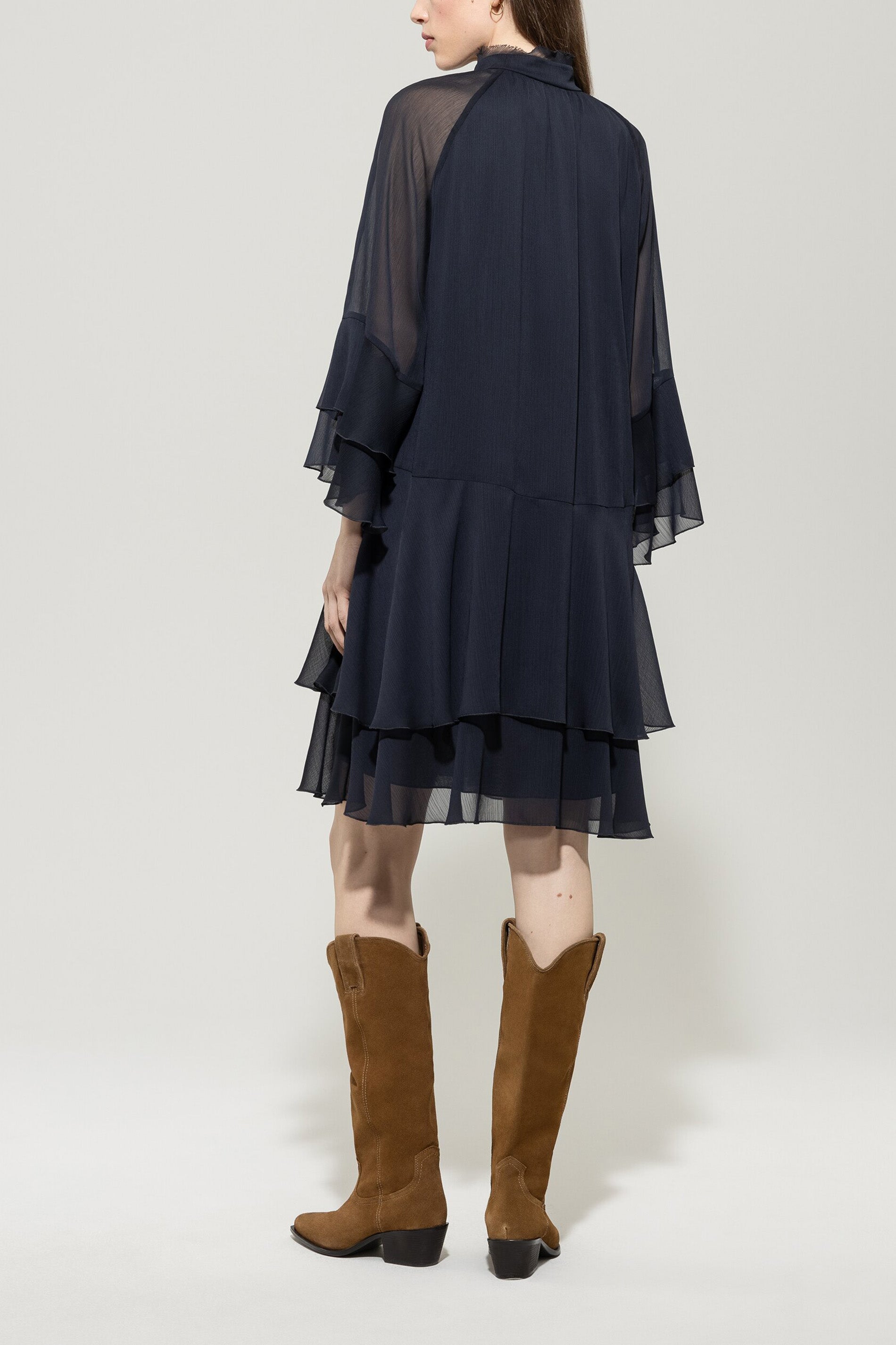 Kleid mit Rüschendetails