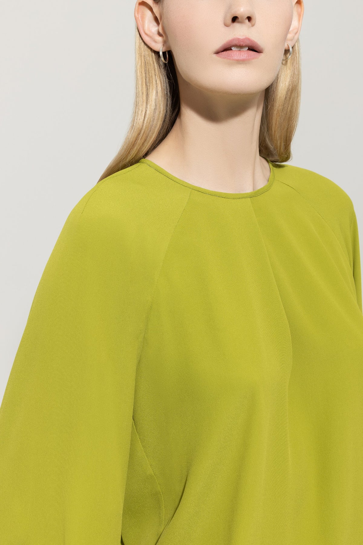 Blusenshirt aus Seiden-Mix
