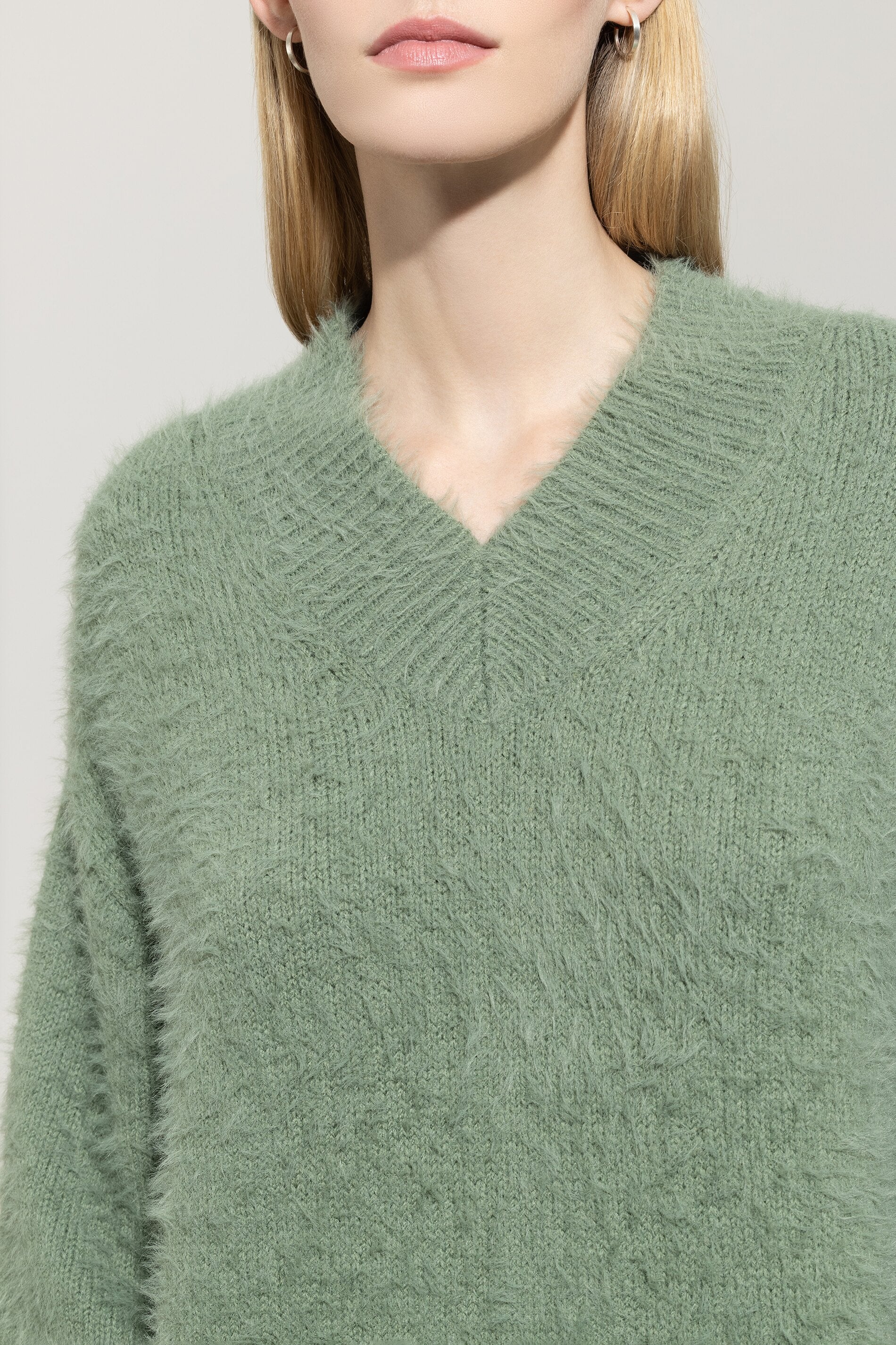 V-Pullover aus Woll-Mix