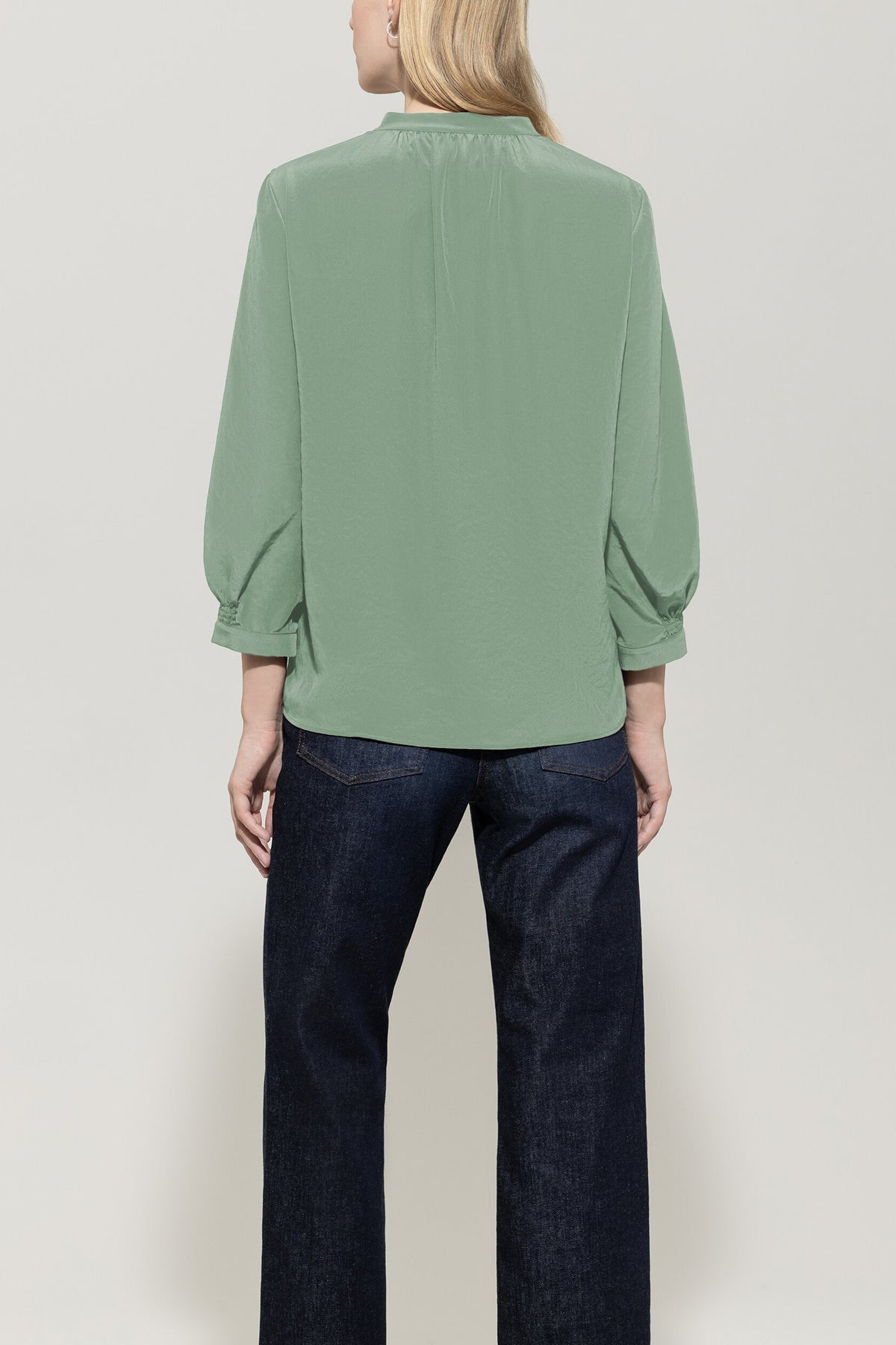 Bluse mit Smokdetail