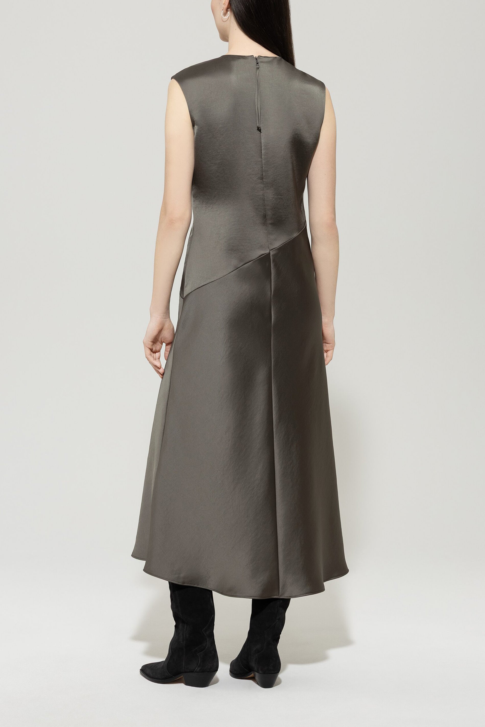 Shiftdress mit Cut-out-Detail