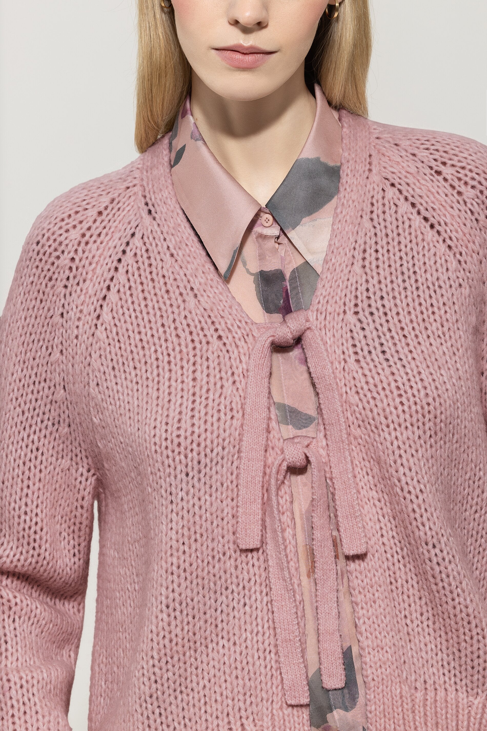 Cardigan mit Schleifendetails