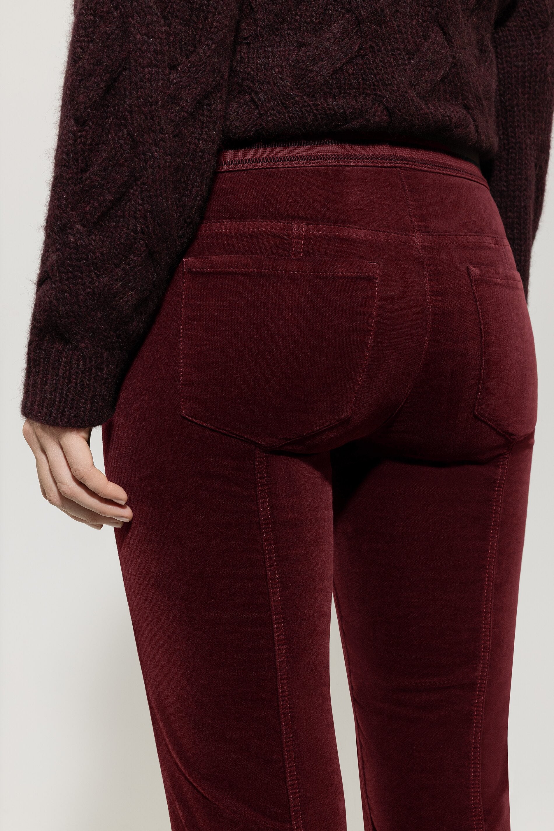 Skinny-Velvet-Pants