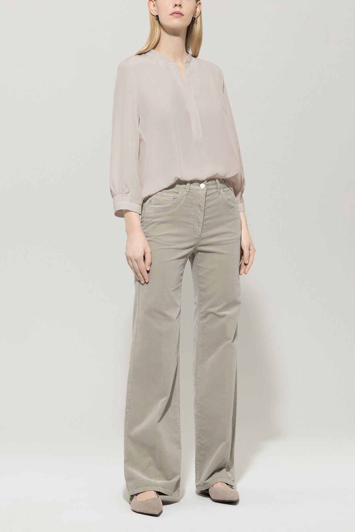 Bluse mit Smokdetail