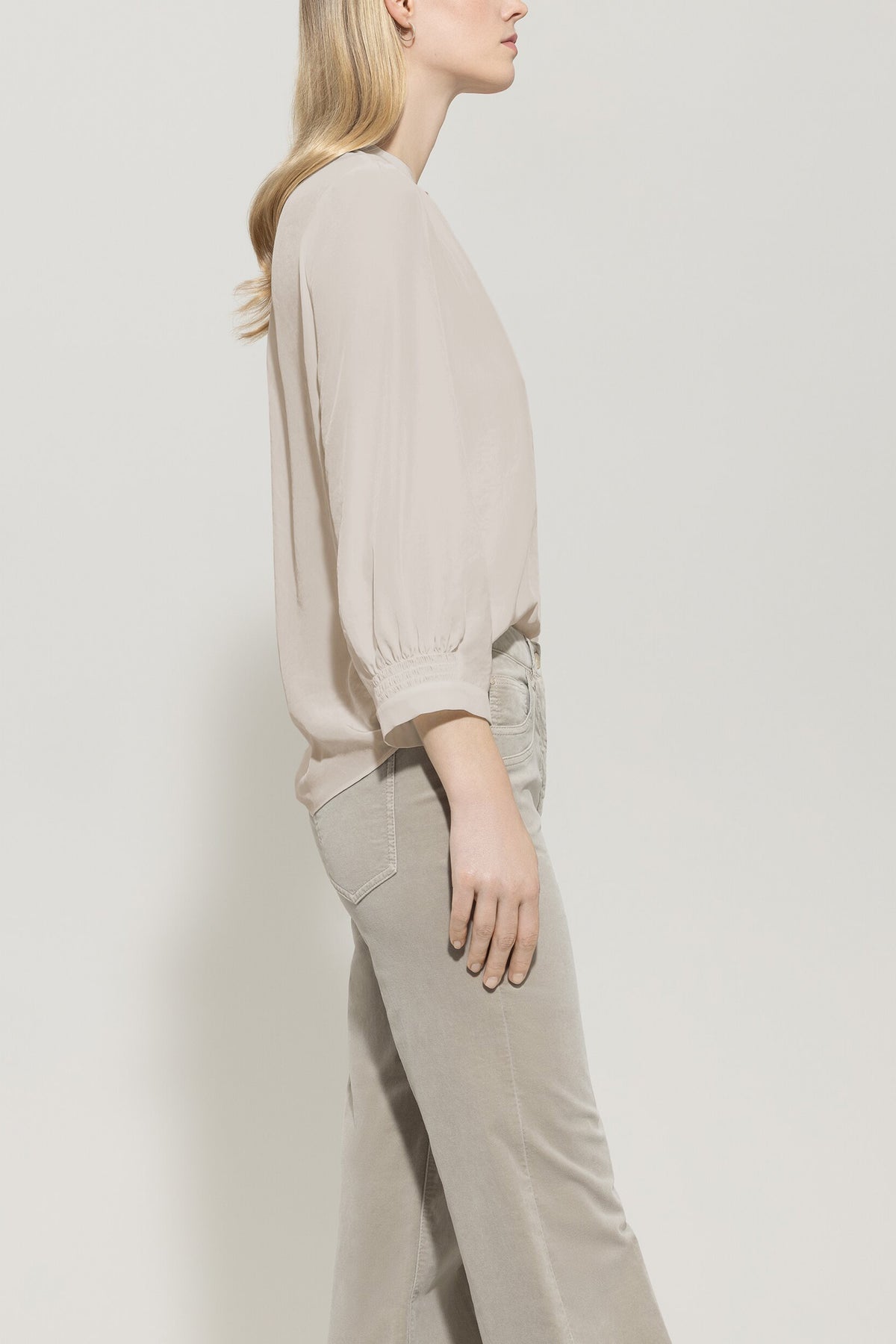 Bluse mit Smokdetail
