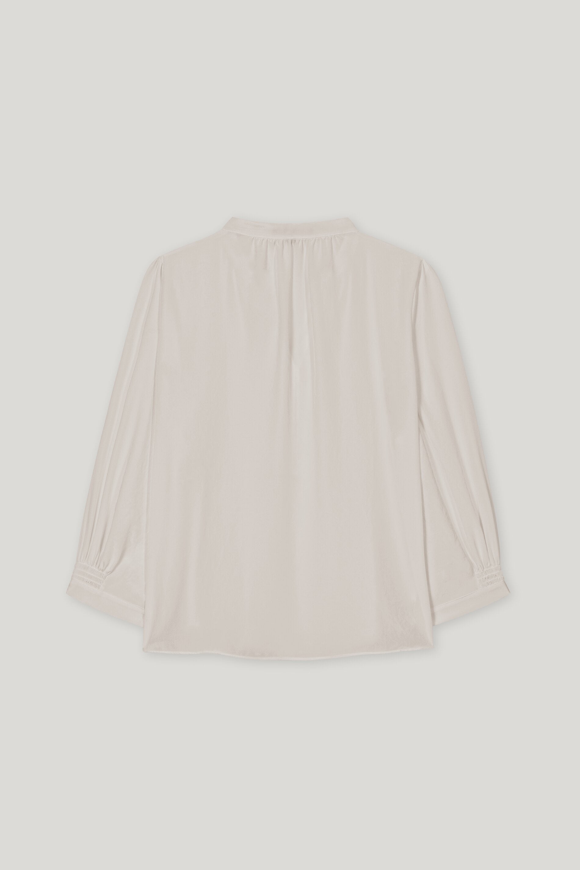 Bluse mit Smokdetail