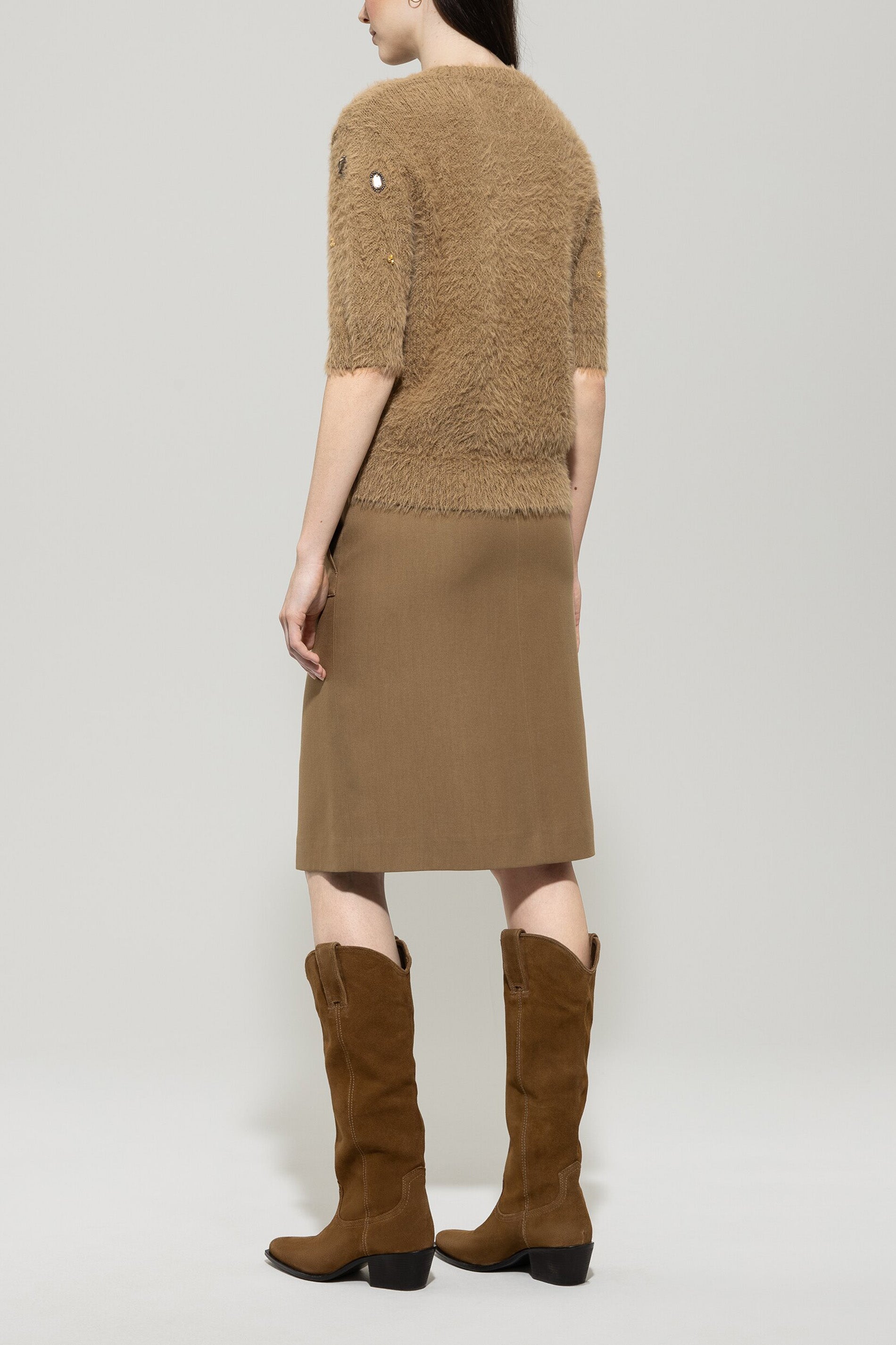 Kurzarm-Pullover mit Steinen