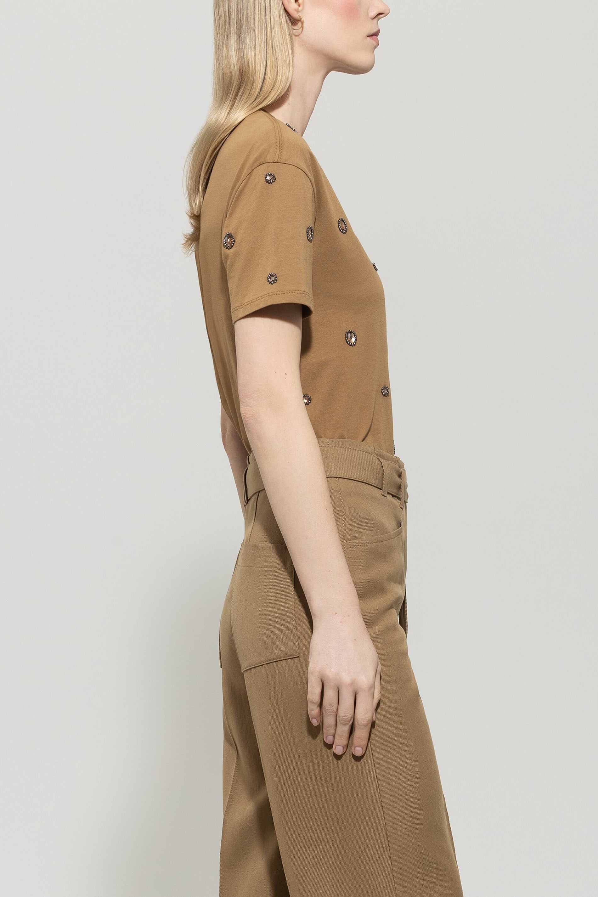 T-Shirt mit Perlendetails