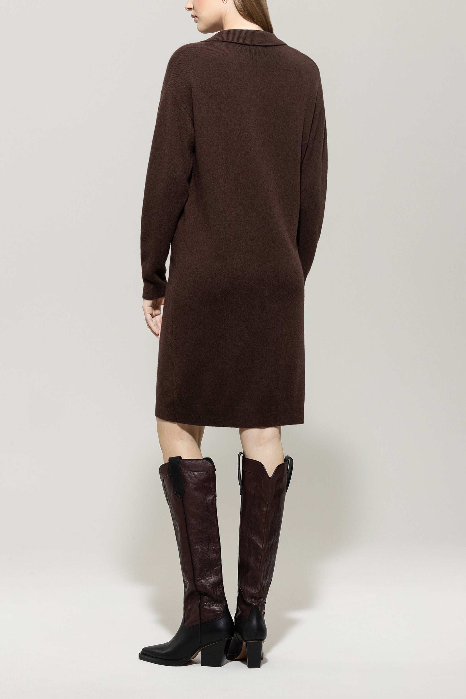 Midikleid in Parallelo-Optik