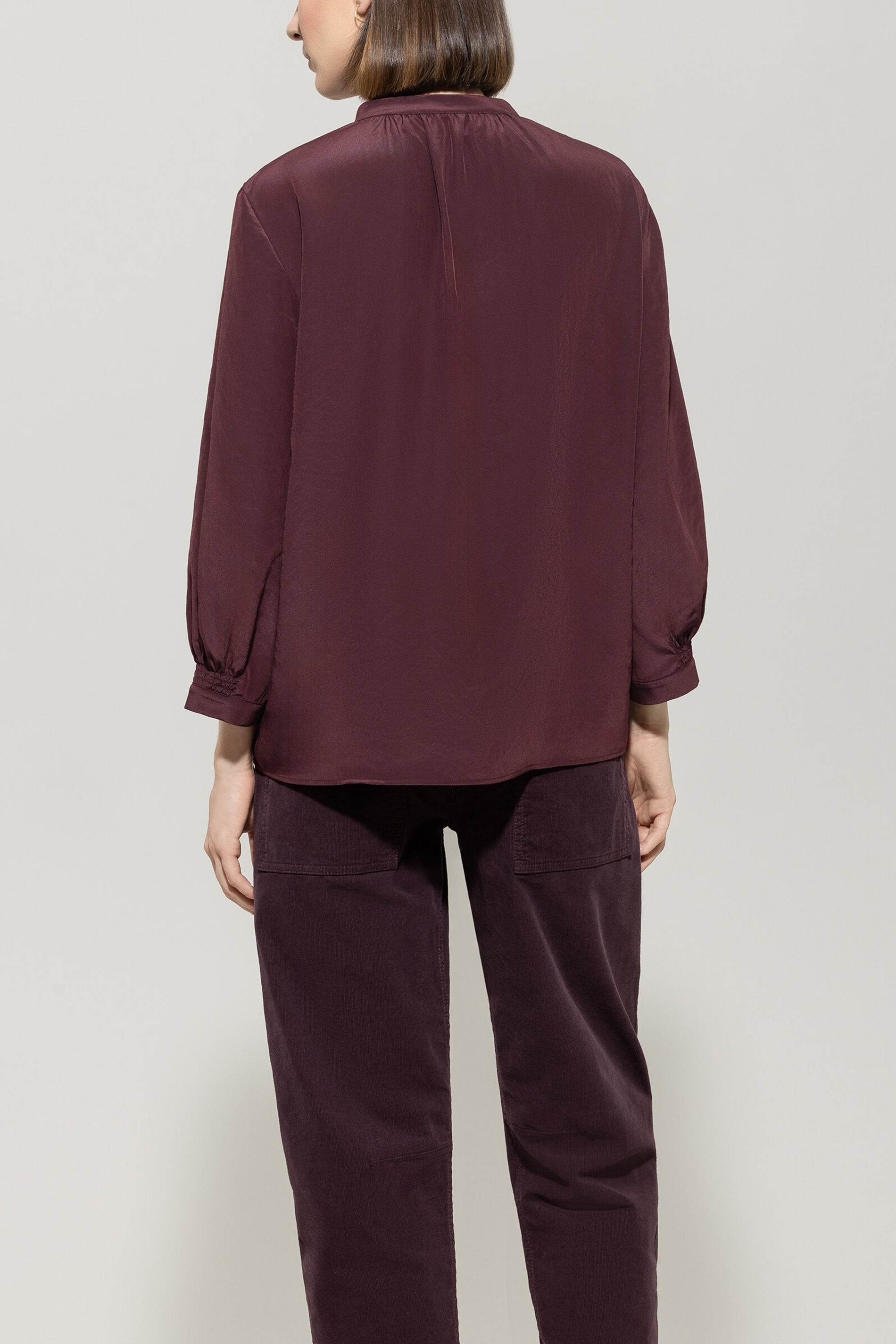 Bluse mit Smokdetail