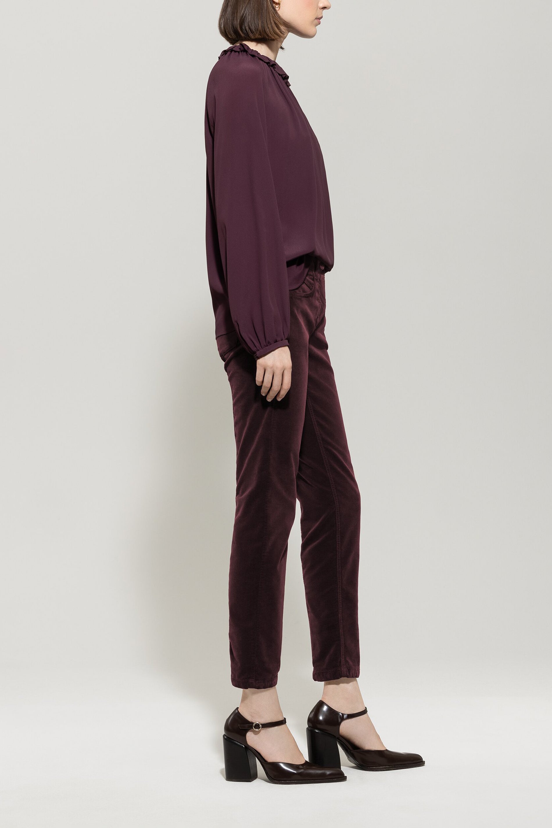 Skinny-Velvet-Pants