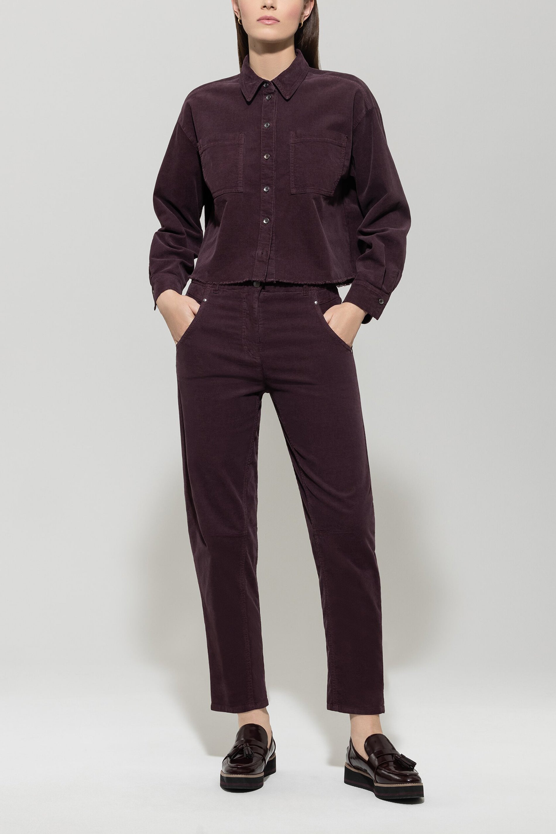 Loosefit-Cord-Pants