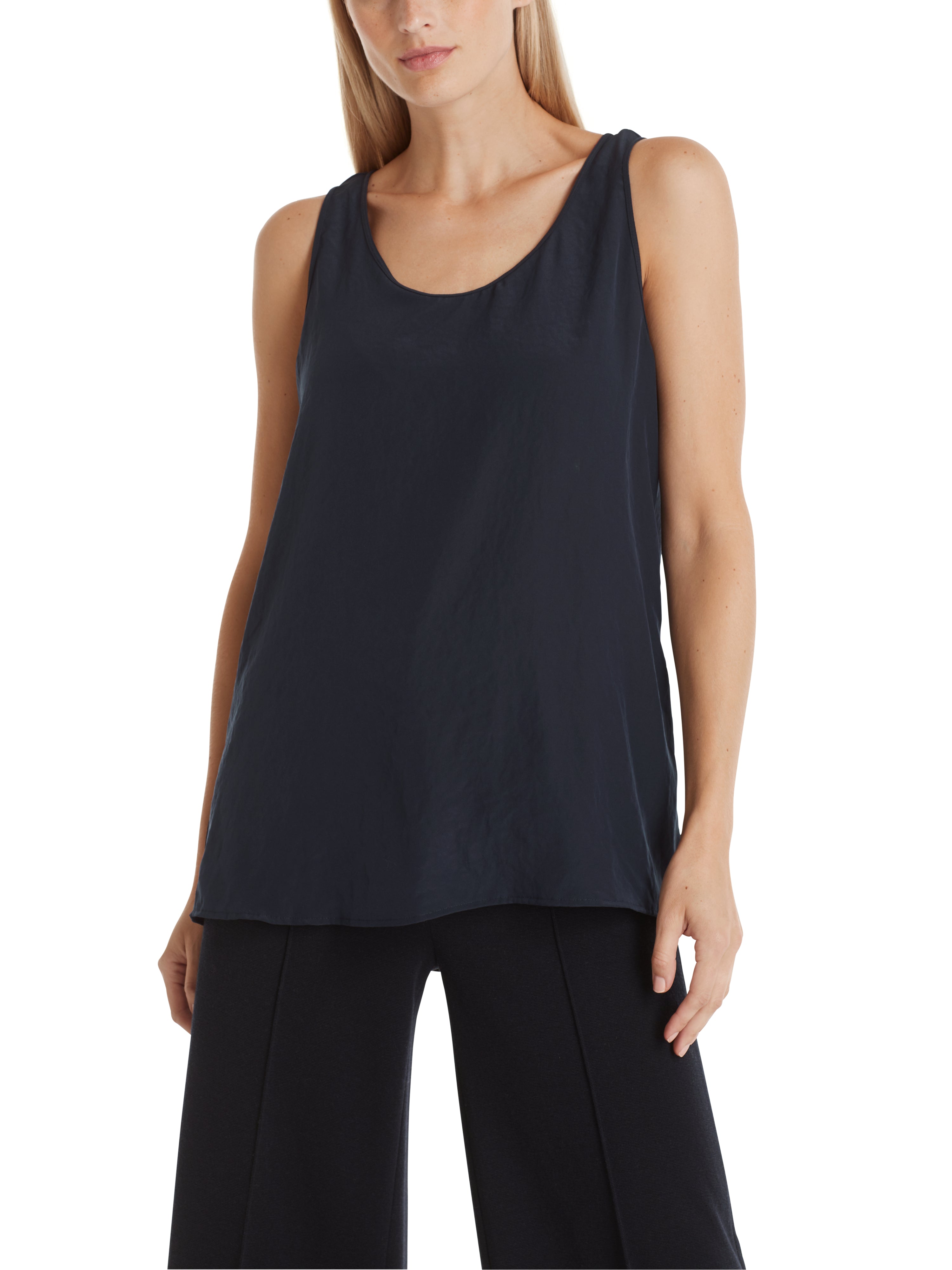 Marc Cain-Ärmelloses Top-Shirts-Black-Deal-Outlet-by-ARCHIVIST