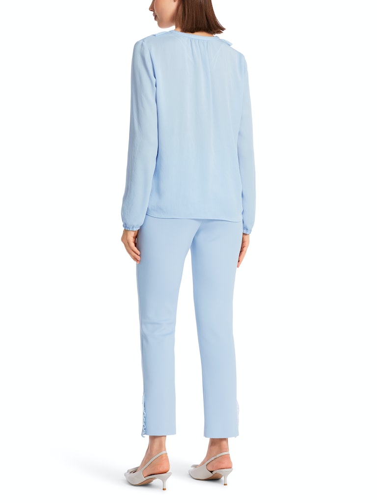 Bluse mit Rüschen