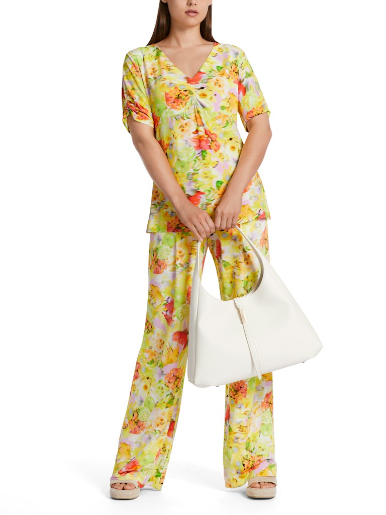 T-Shirt mit Smok-Details