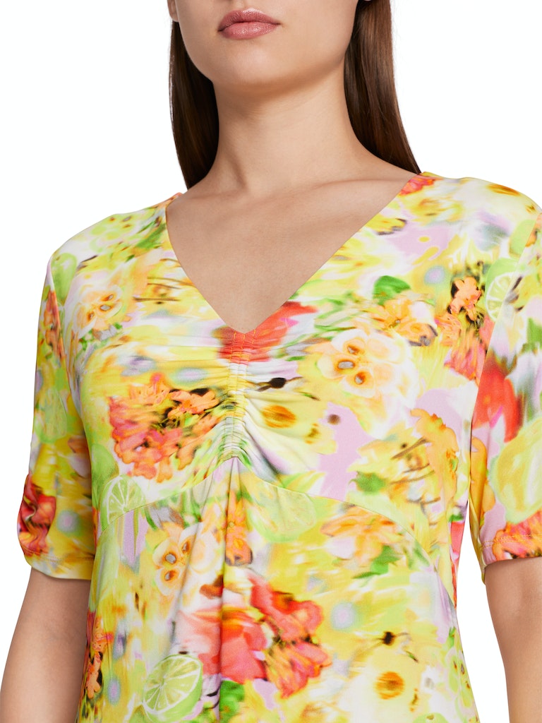 T-Shirt mit Smok-Details