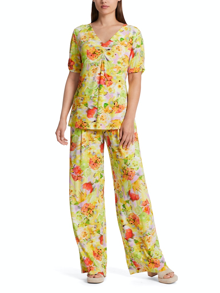 T-Shirt mit Smok-Details