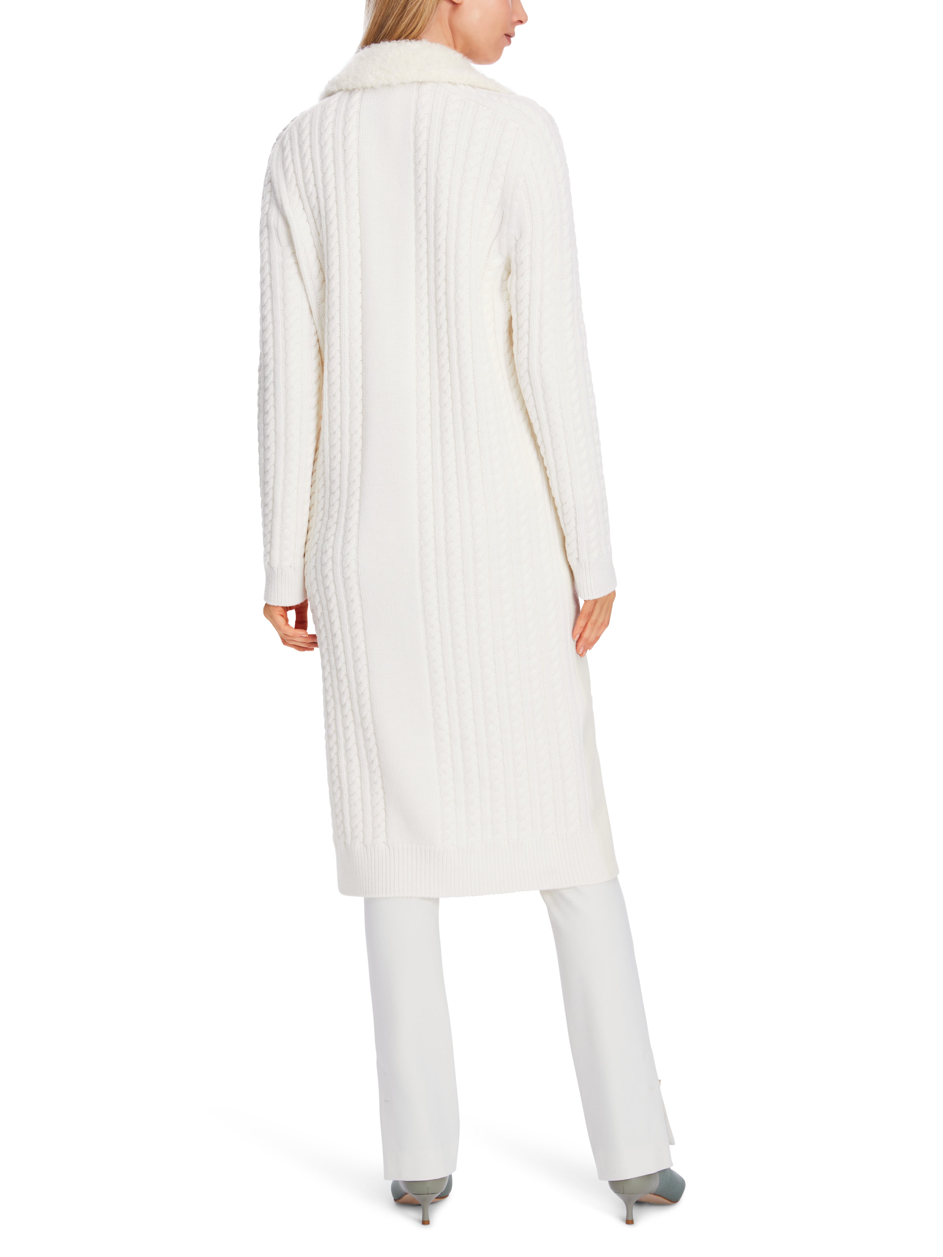 Knitted in Germany Mantel