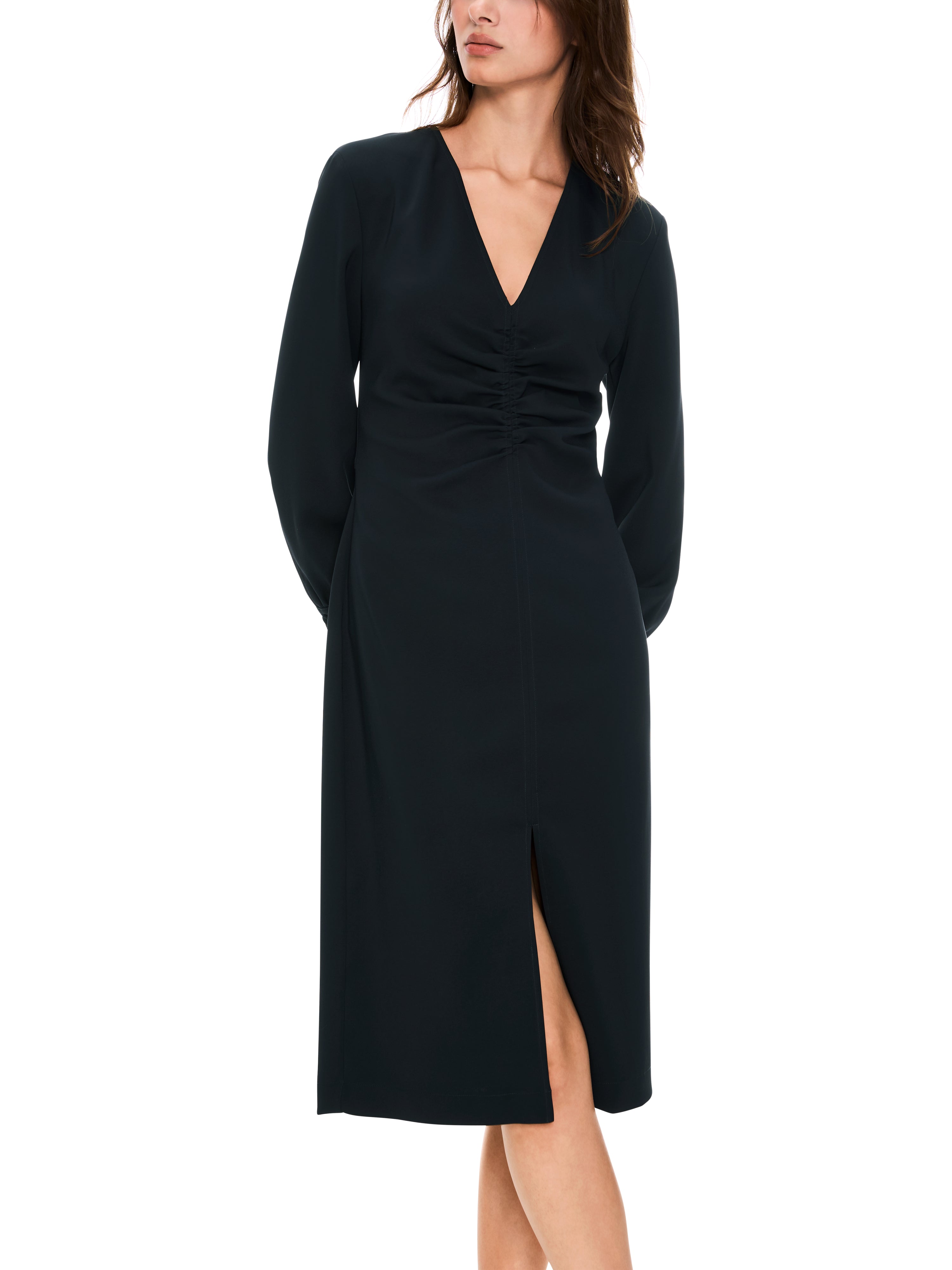 Kleid mit tiefem V-Neck