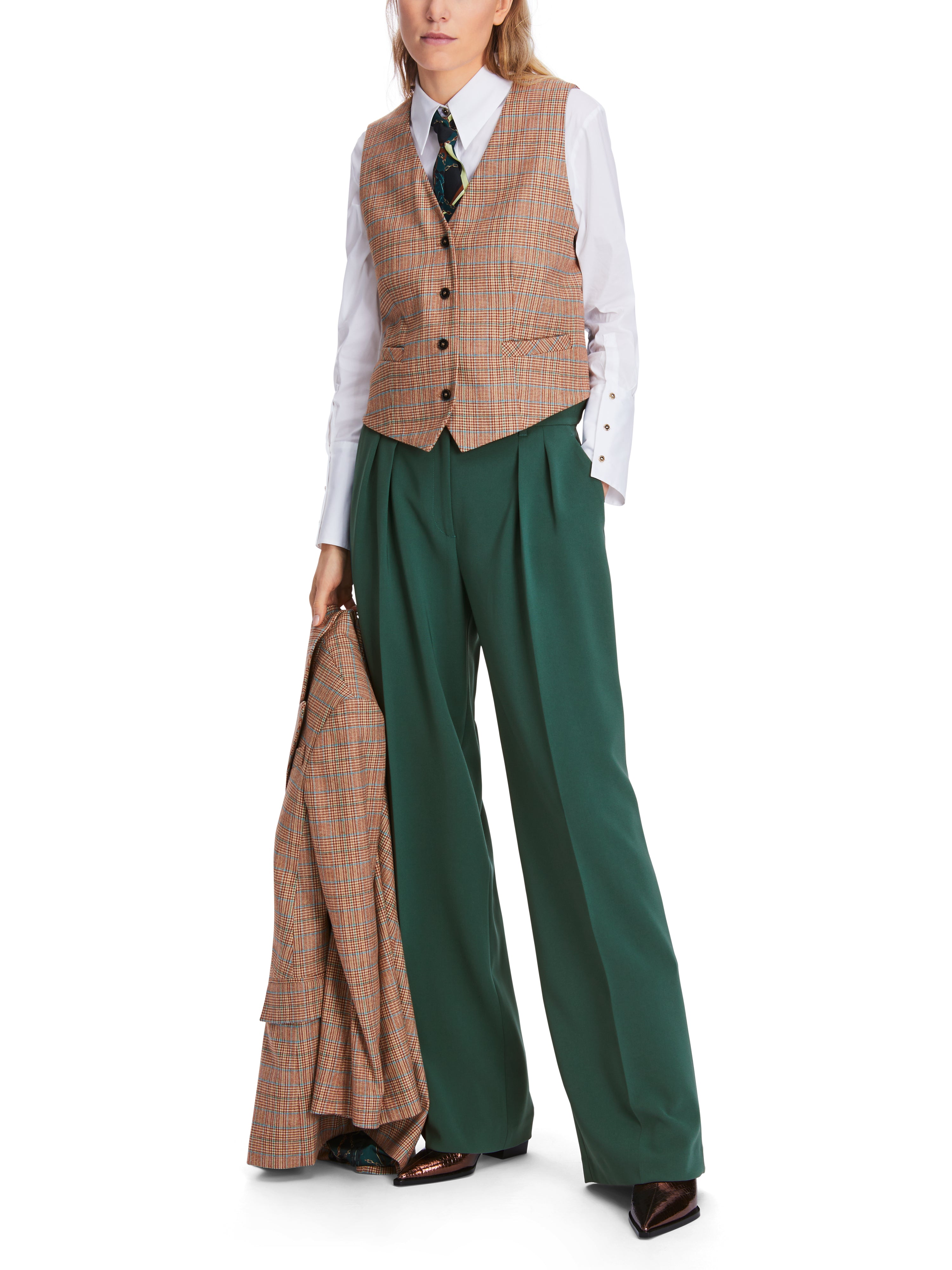 Marc Cain-Modell WICHITA im weiten Schnitt-Hosen-Black-Deal-Outlet-by-ARCHIVIST