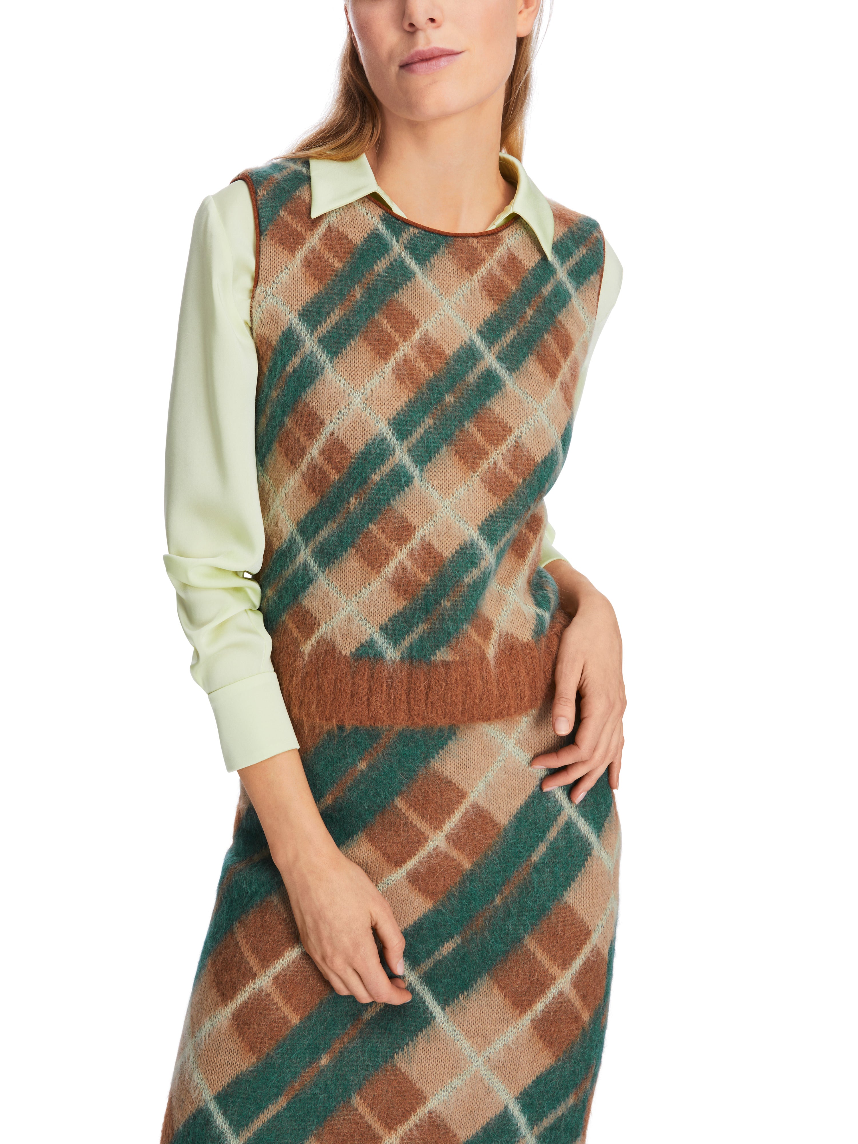 Marc Cain-Karo-Top Knitted in Germany-Shirts-Black-Deal-Outlet-by-ARCHIVIST