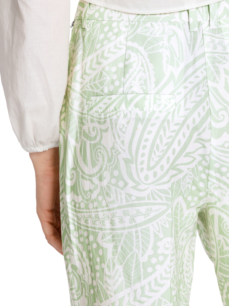 Modell WASCO – Hose mit Paisleymuster