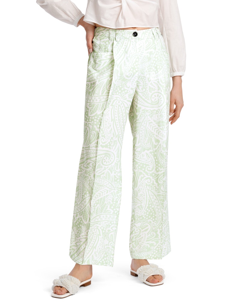 Modell WASCO – Hose mit Paisleymuster