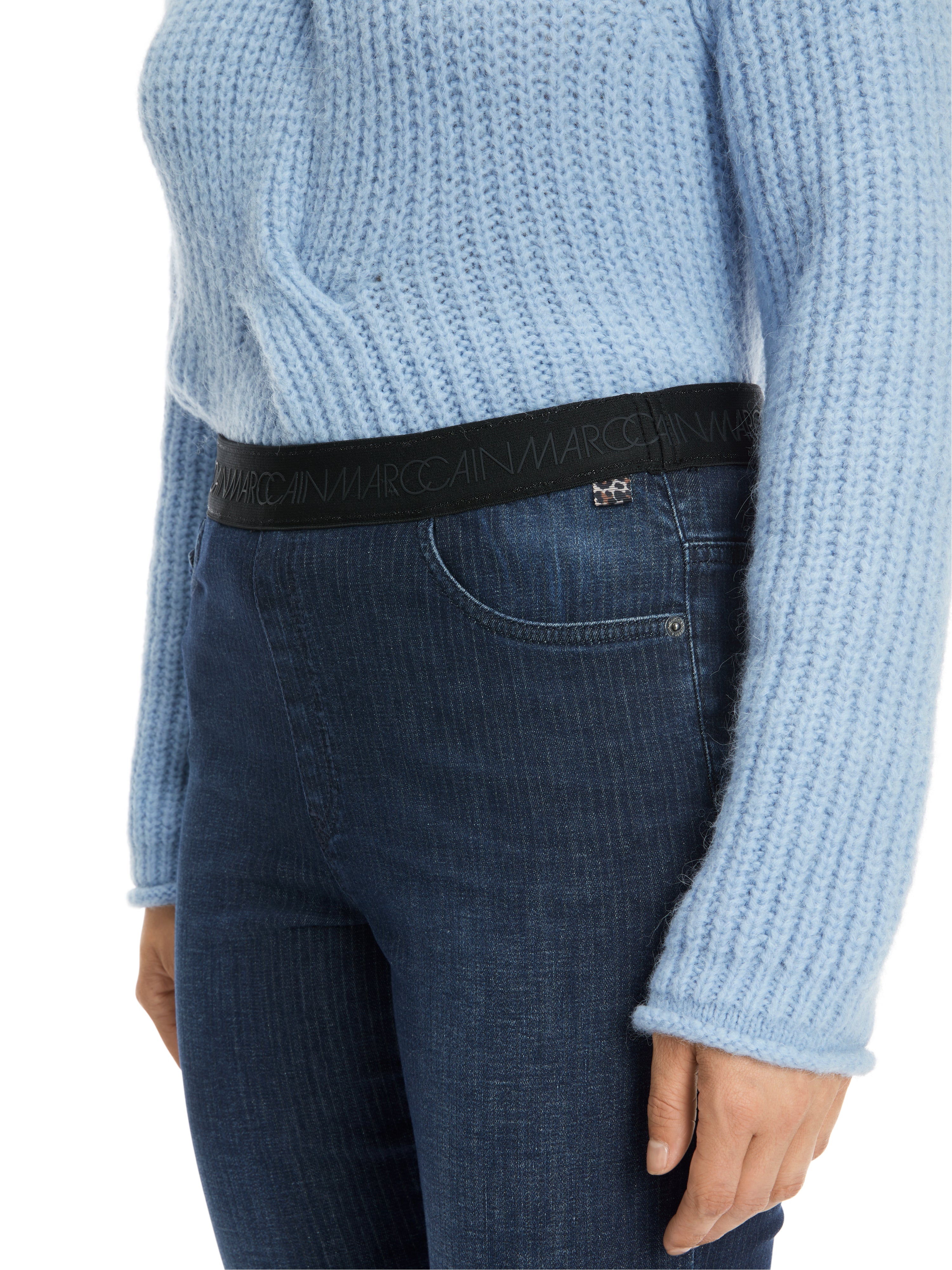 Marc Cain-Modell SIENA Schlupfhose in Denim-Hosen-Black-Deal-Outlet-by-ARCHIVIST