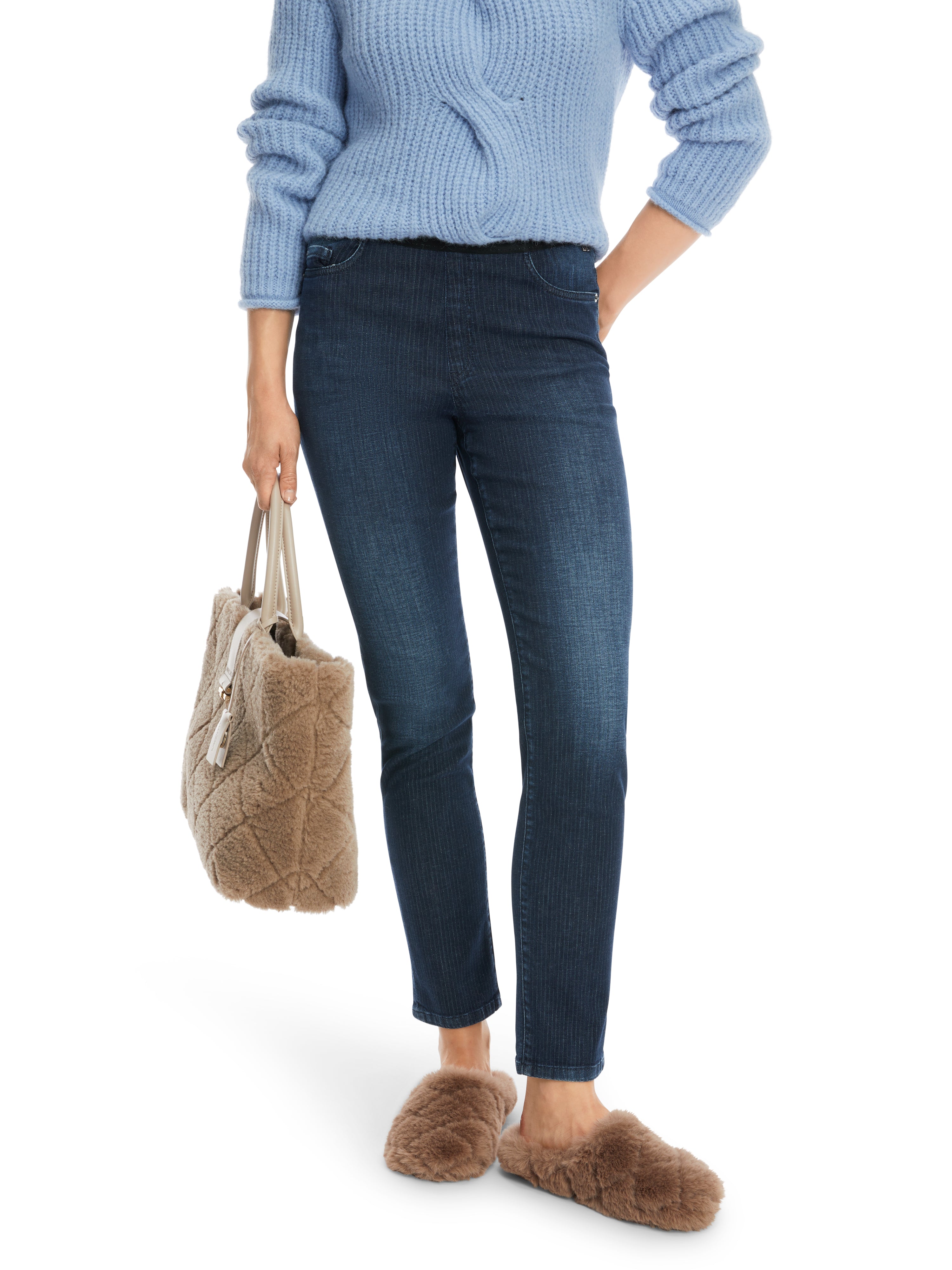 Marc Cain-Modell SIENA Schlupfhose in Denim-Hosen-Black-Deal-Outlet-by-ARCHIVIST