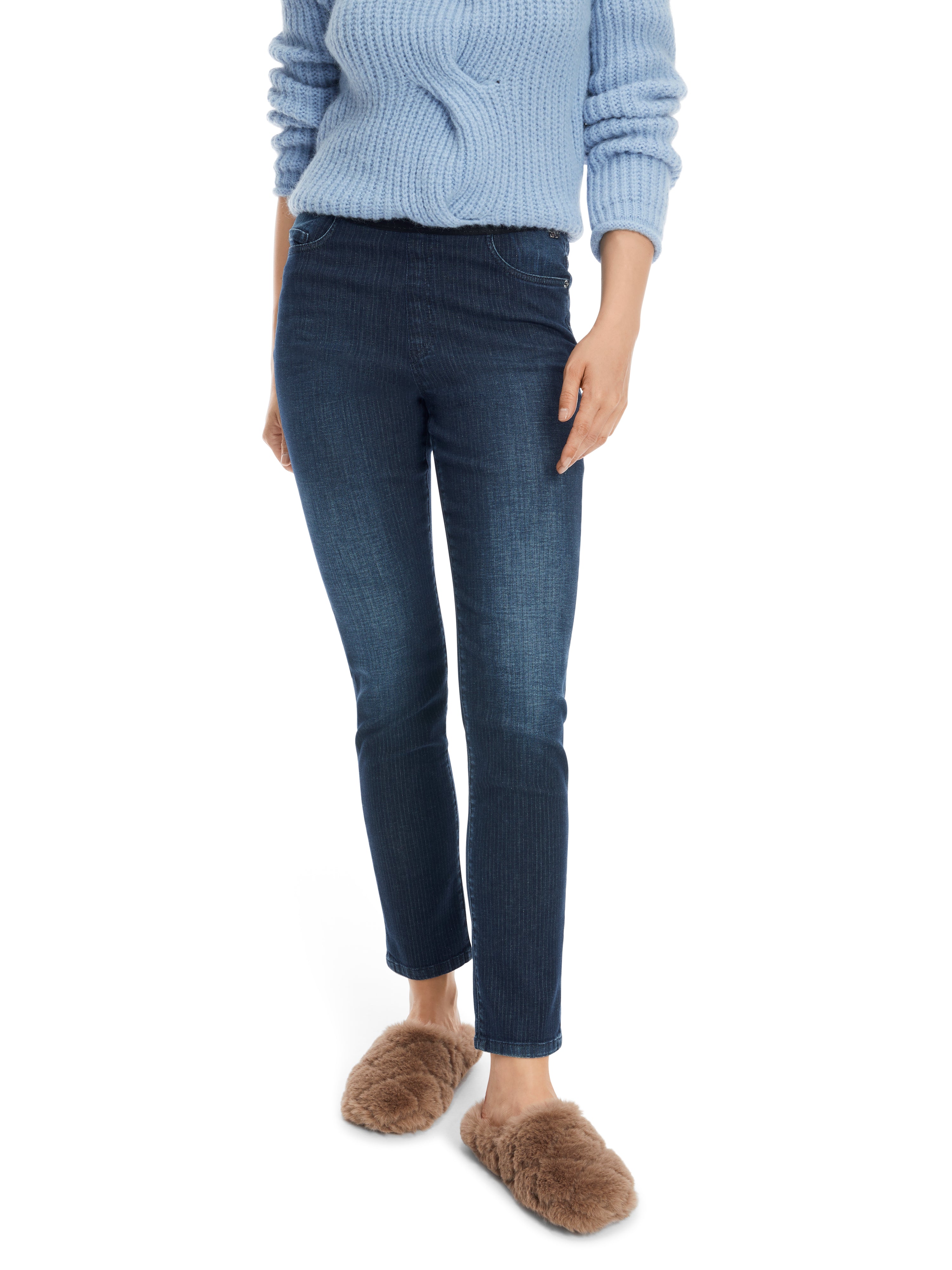 Marc Cain-Modell SIENA Schlupfhose in Denim-Hosen-Black-Deal-Outlet-by-ARCHIVIST