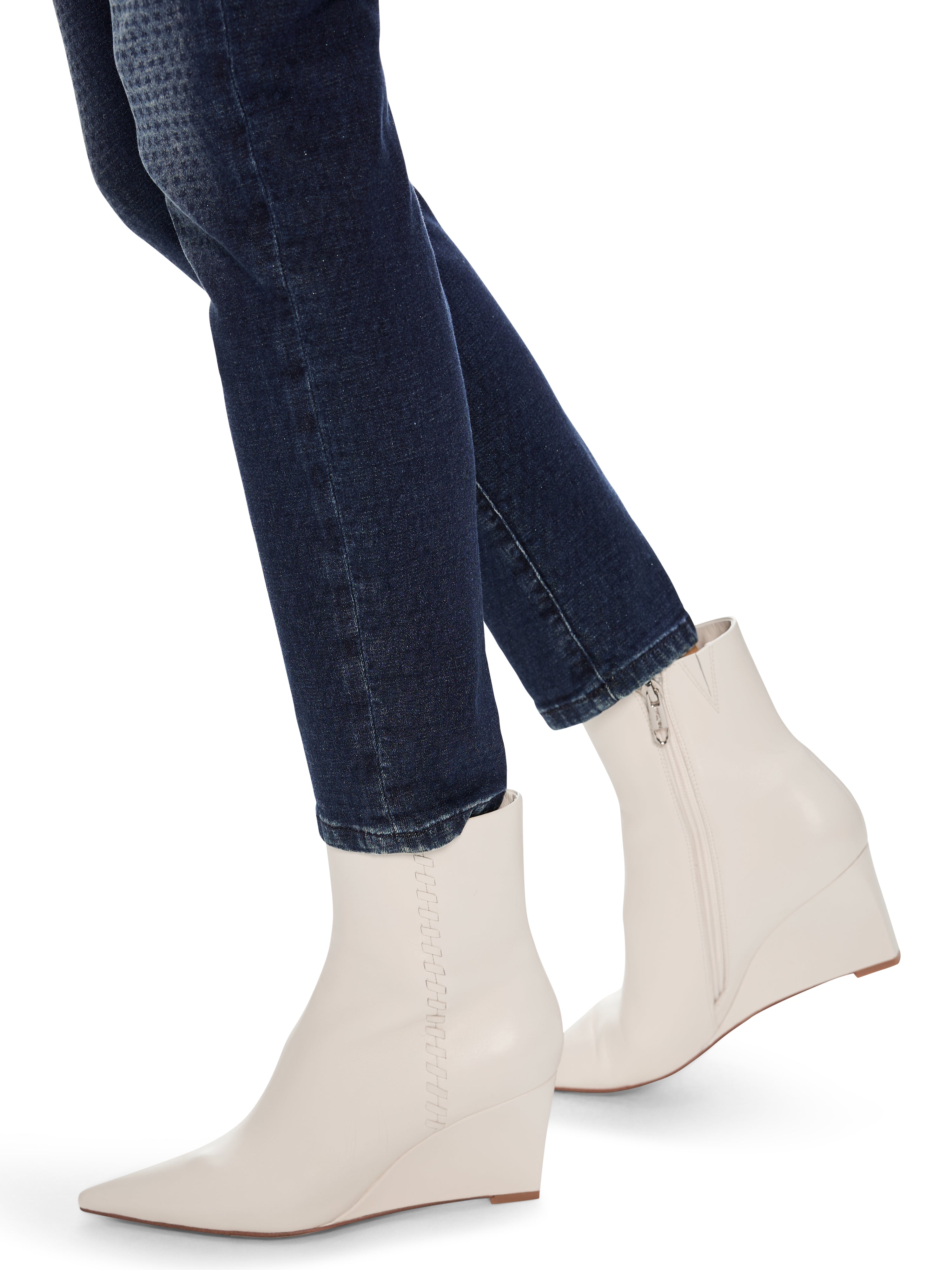 Marc Cain-Low Waist Jeans - Modell SILVI-Hosen-Black-Deal-Outlet-by-ARCHIVIST