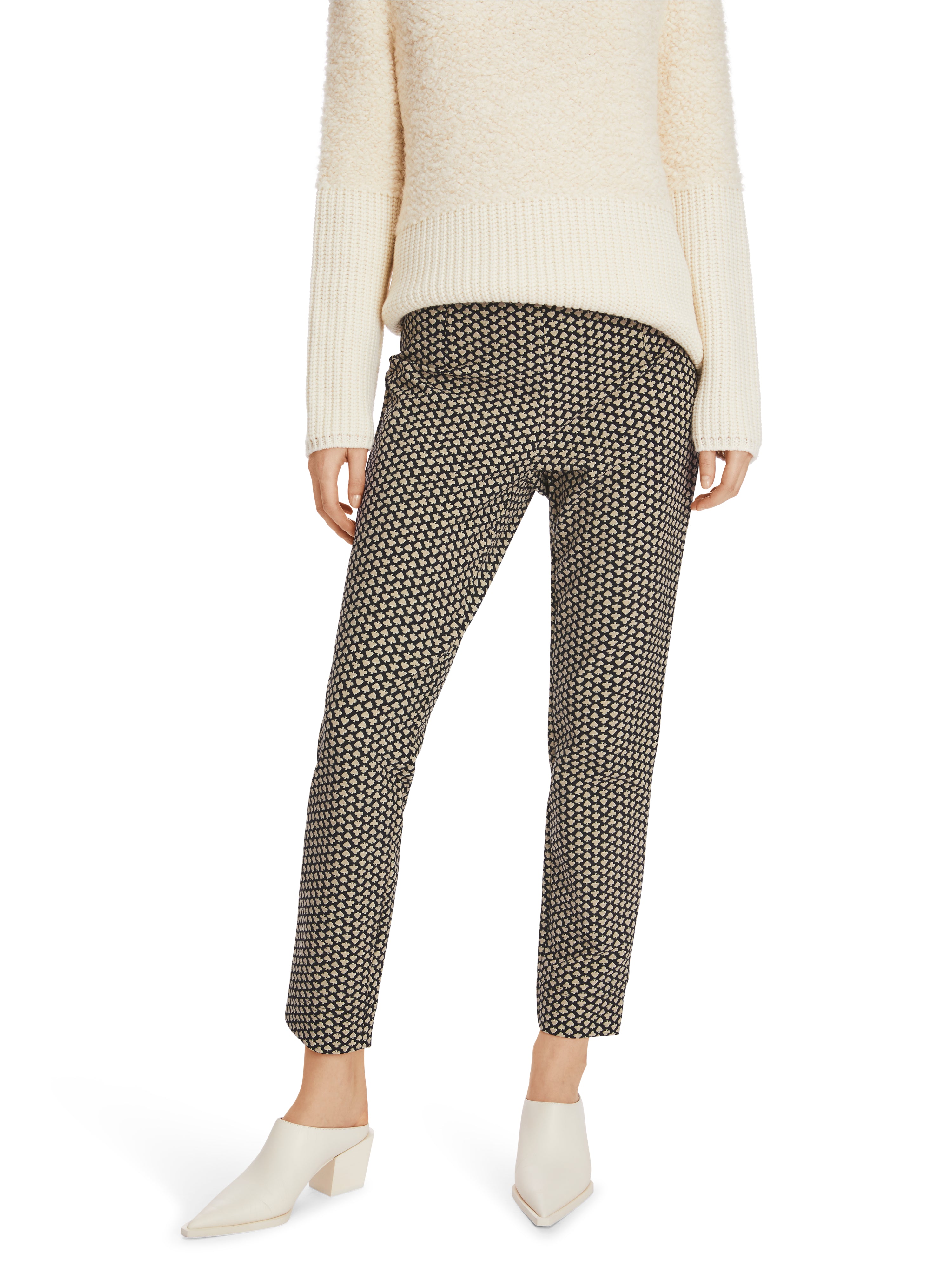 Marc Cain-Modell SOFIA - schmale Hose in Stretch-Hosen-Black-Deal-Outlet-by-ARCHIVIST