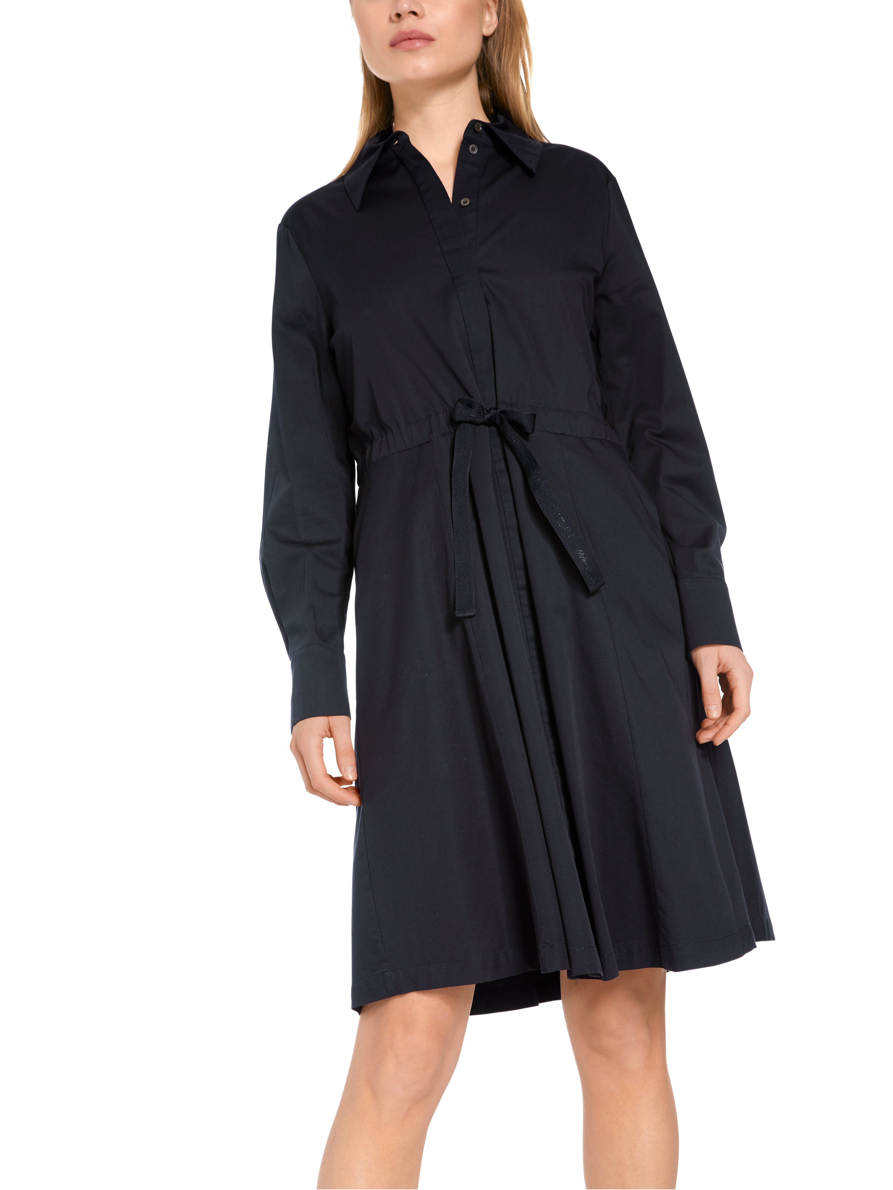 Marc Cain-Hemdblusenkleid mit Stoffgürtel-Kleider & Röcke-Black-Deal-Outlet-by-ARCHIVIST