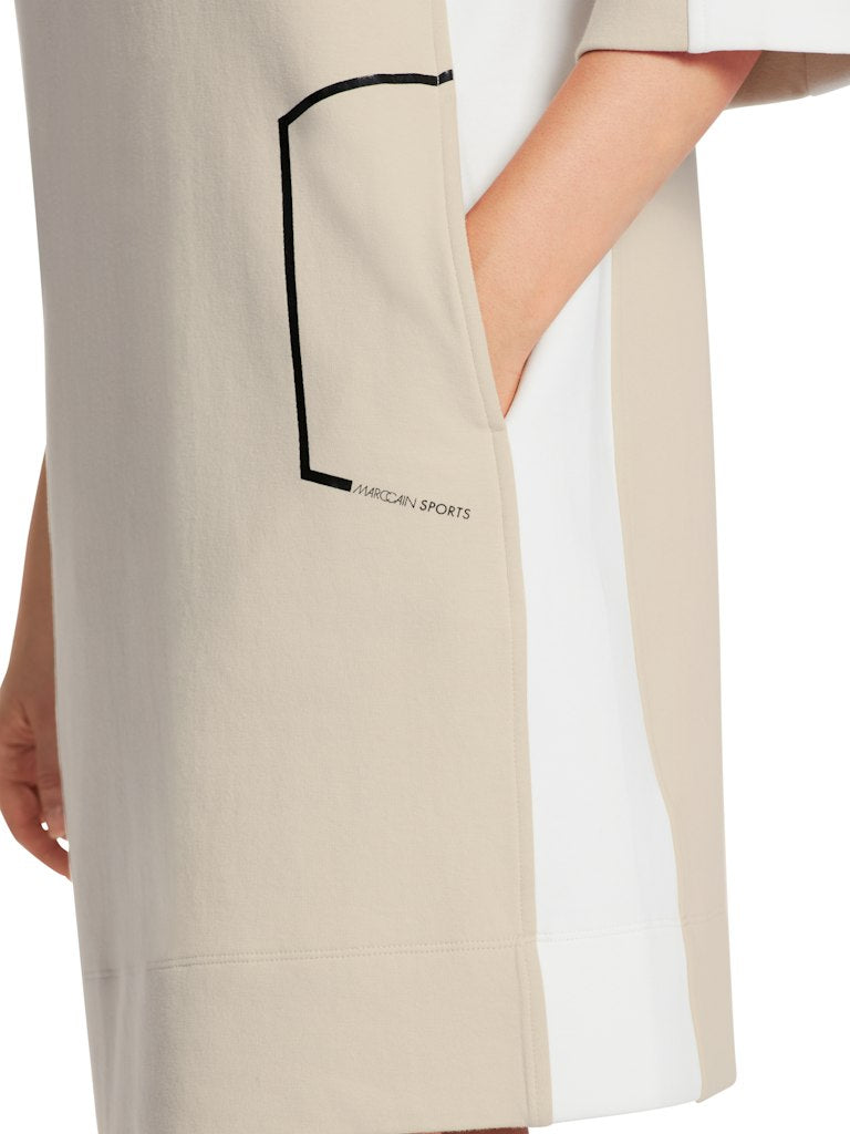 Sportives Kleid in A-Linie