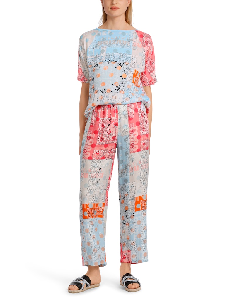 Bedruckte Bluse "Rethink Together"