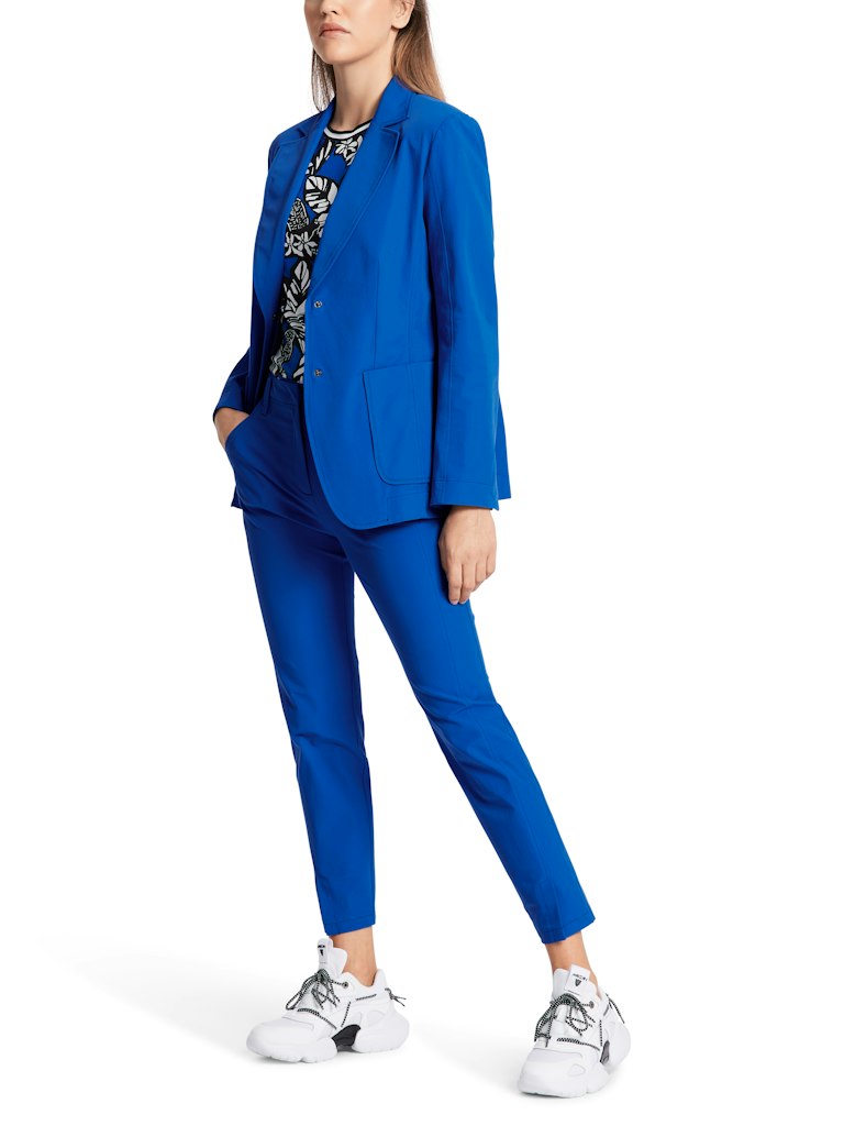 Sporty blazer in seventies style