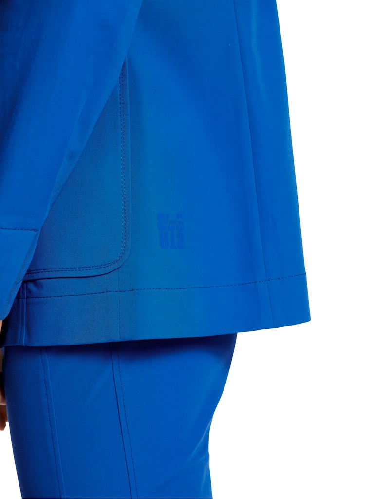 Sporty blazer in seventies style